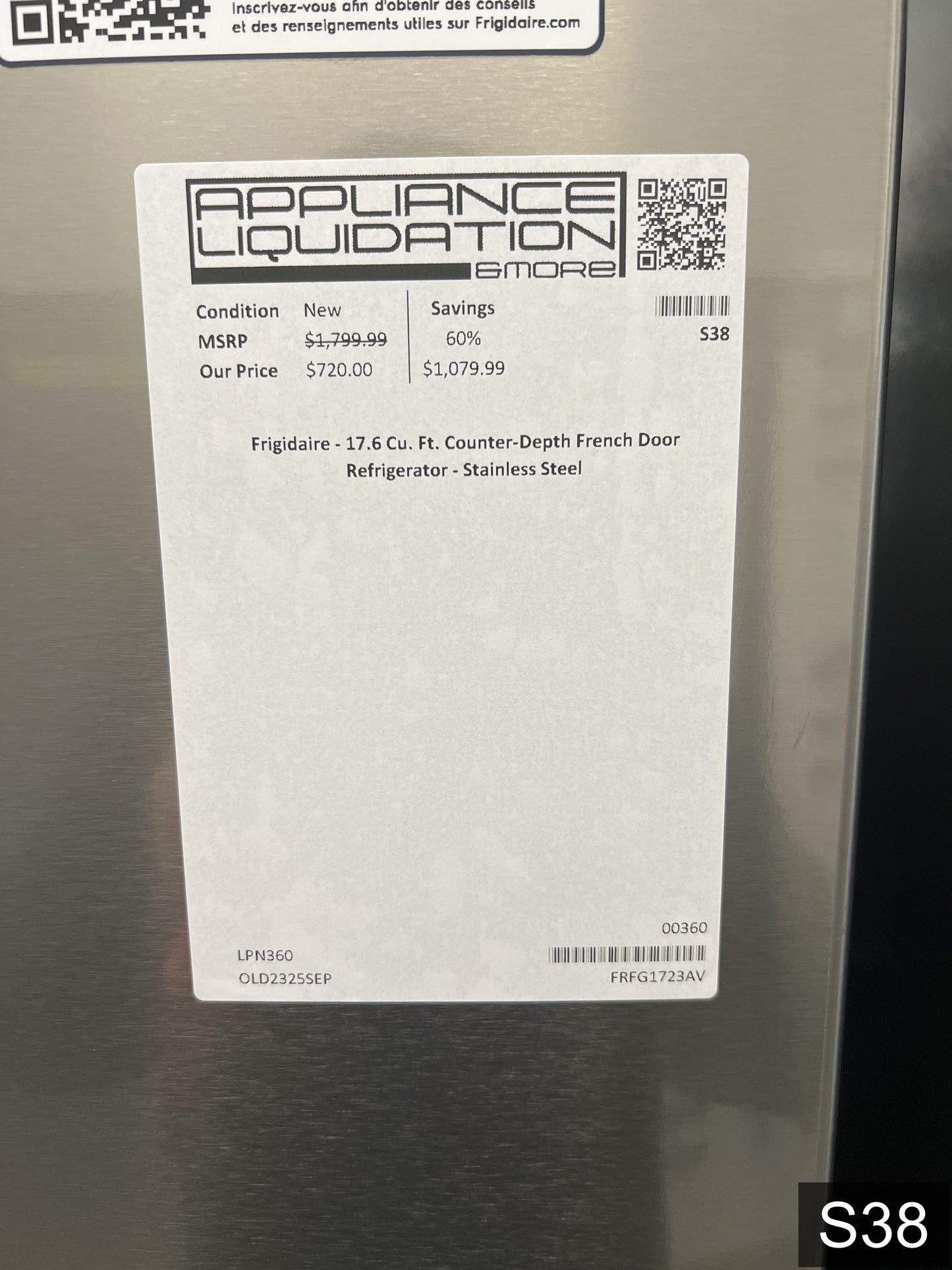 Frigidaire Counter-Depth 17.6-cu ft 3 -Door 31-in Wide French Door Refrigerator with Ice Maker ( Fingerprint-Resistant Stainless Look ) ENERGY STAR Certified
