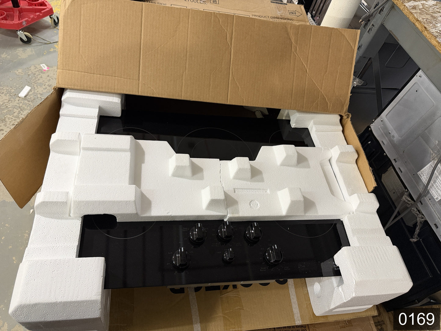 GE 30-in 5 burners Smooth surface Black Electric Cooktop