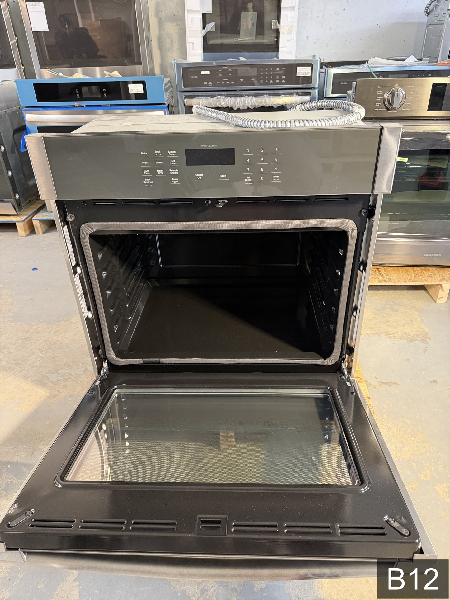 GE 30 inch Smart Compatible Single Electric Wall Oven Self + Steam Cleaning ( Stainless Steel )