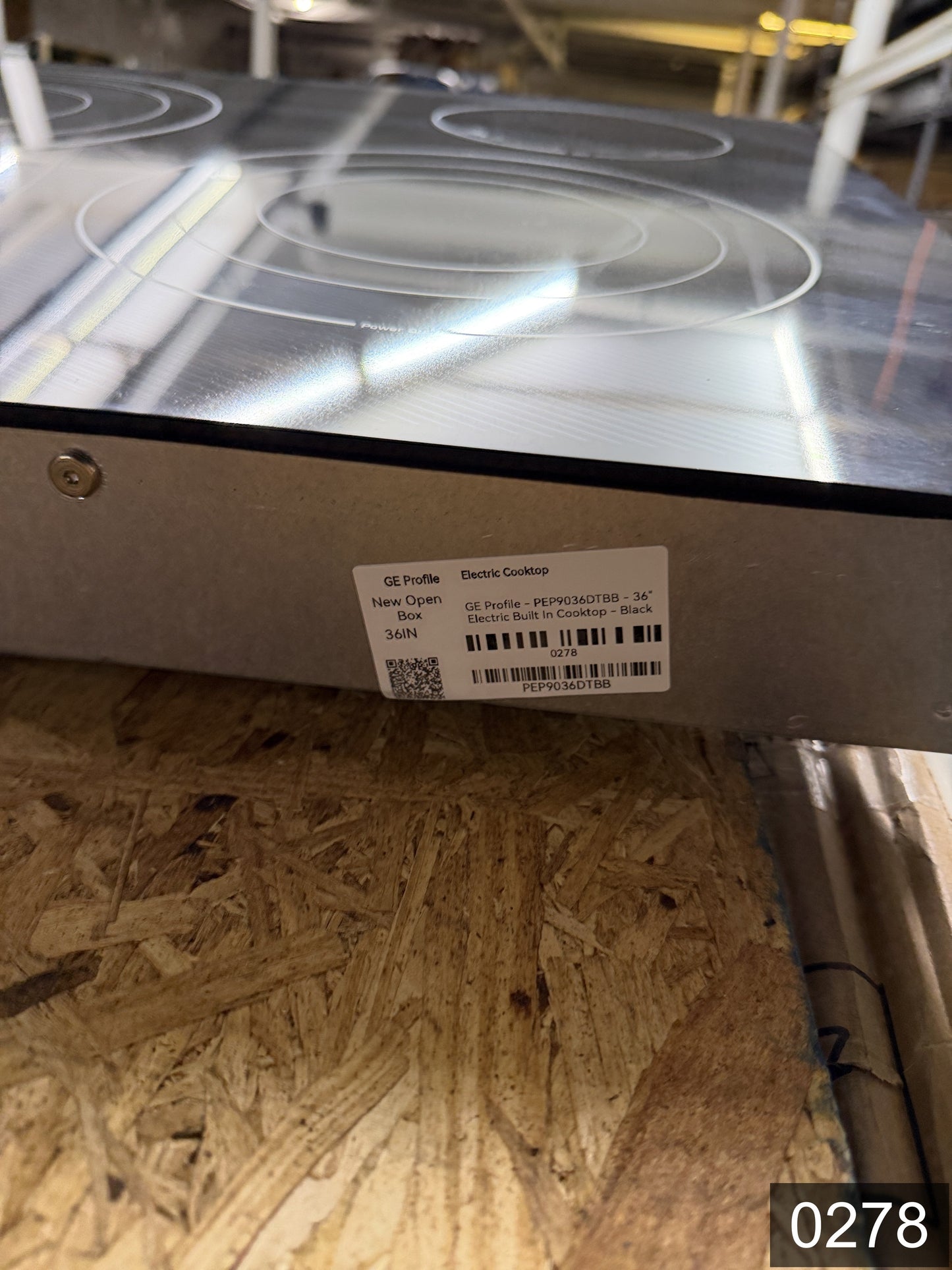 GE Profile 36-in 5 burners Smooth surface Black Smart Compatible Electric Cooktop