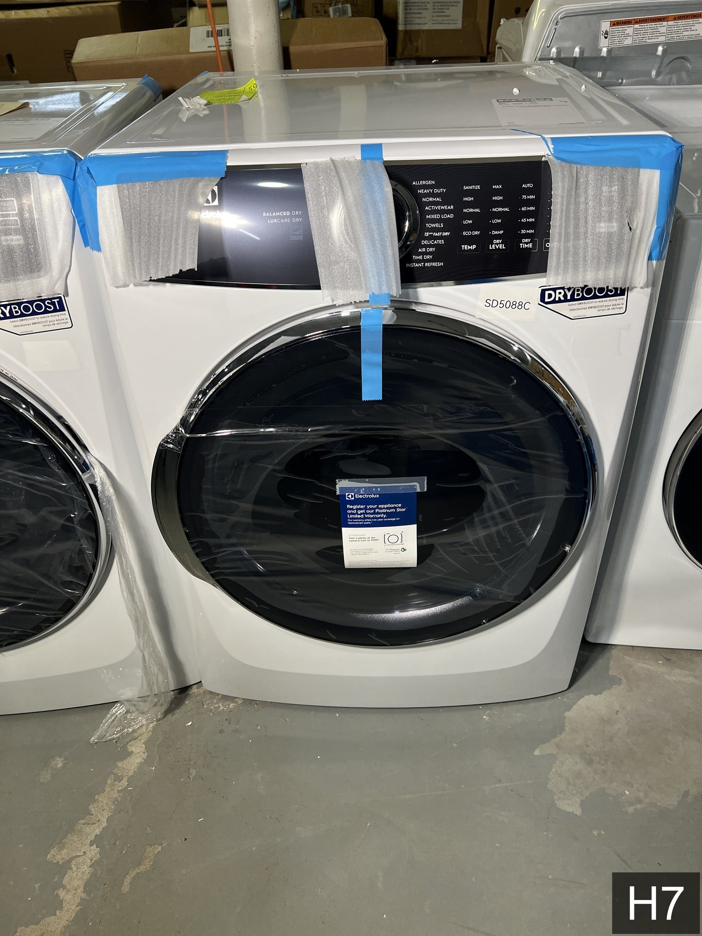 Electrolux Extra Large Stackable Steam Cycle Vented Electric Dryer ( White ) Energy Star Certified