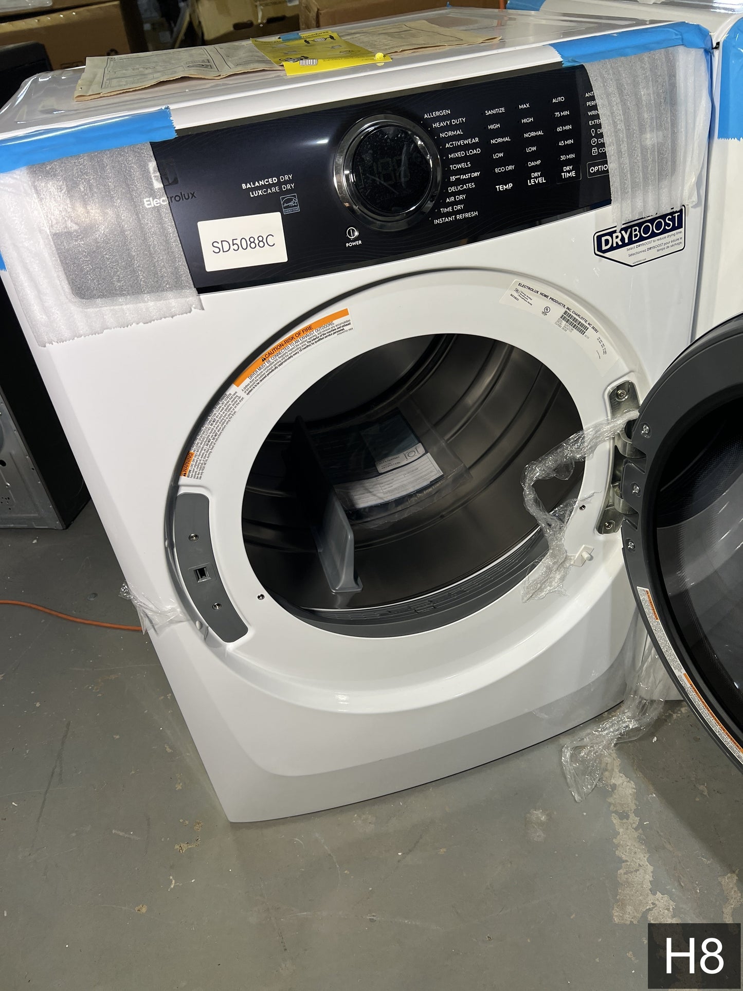 Electrolux Extra Large Stackable Steam Cycle Vented Electric Dryer ( White ) Energy Star Certified