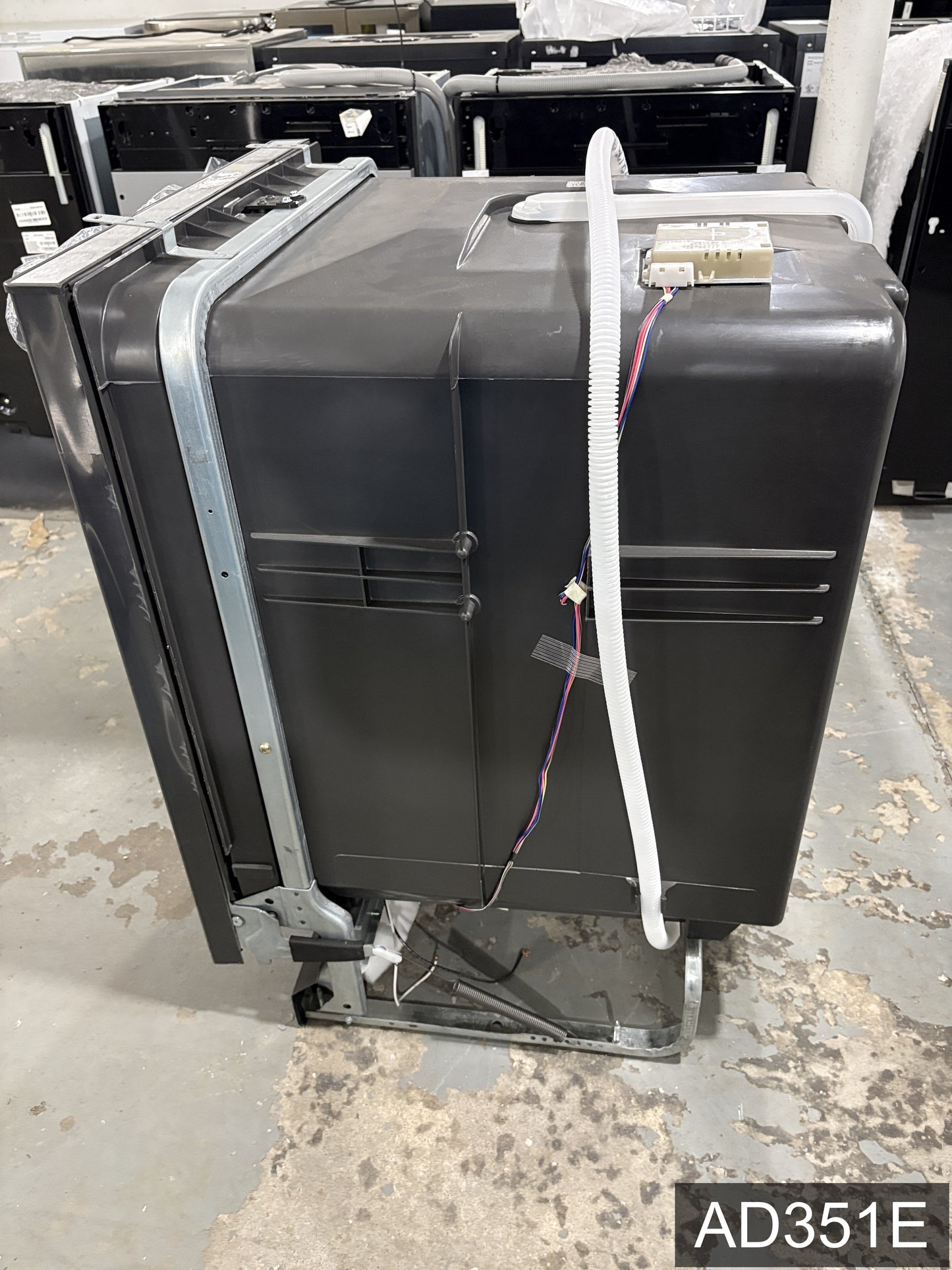 sha1:b9aa8105bbe67e1a7fcc59a5277855361699f6fd