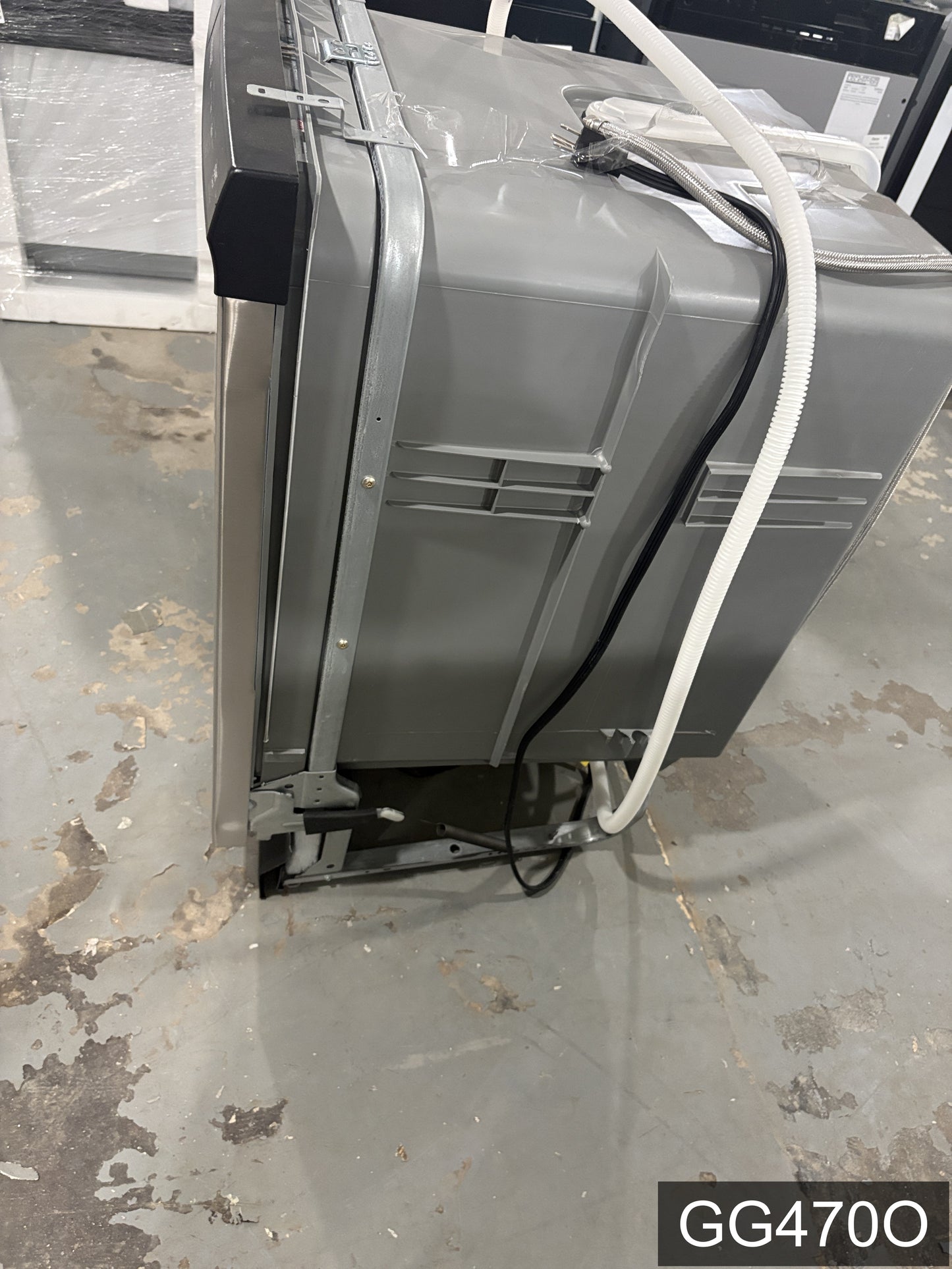 sha1:8f192899cf24e8d3a6f501787a4632cb3a457bb7