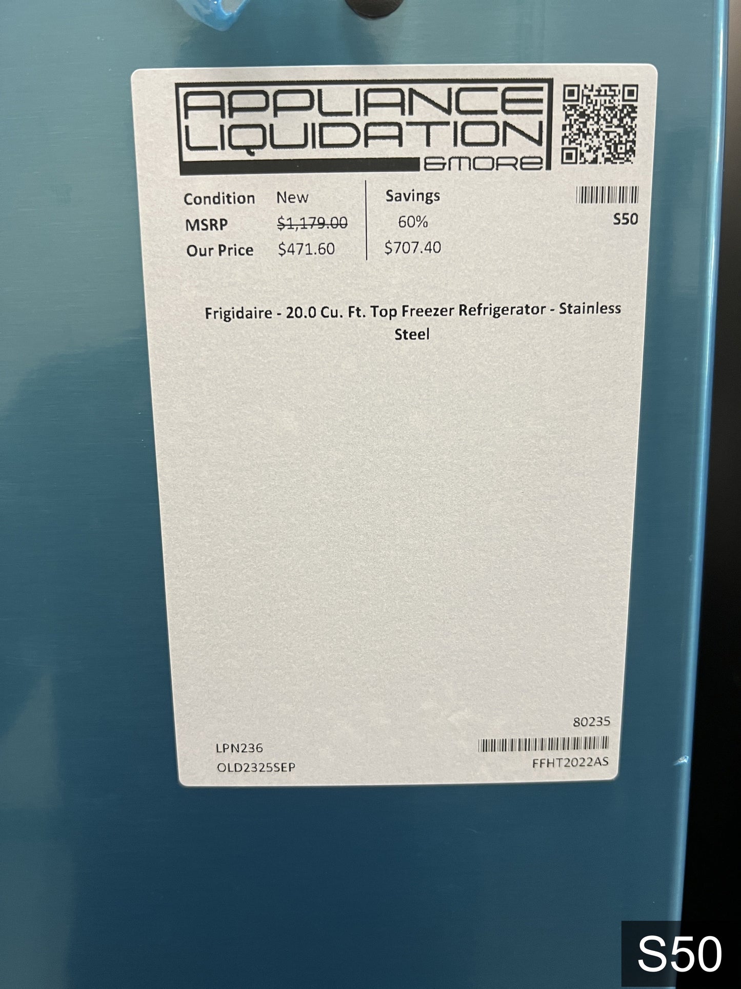 Frigidaire 20-cu ft Standard-Depth 30-in Wide Top-Freezer Refrigerator ( Stainless steel ) Garage Ready ENERGY STAR Certified