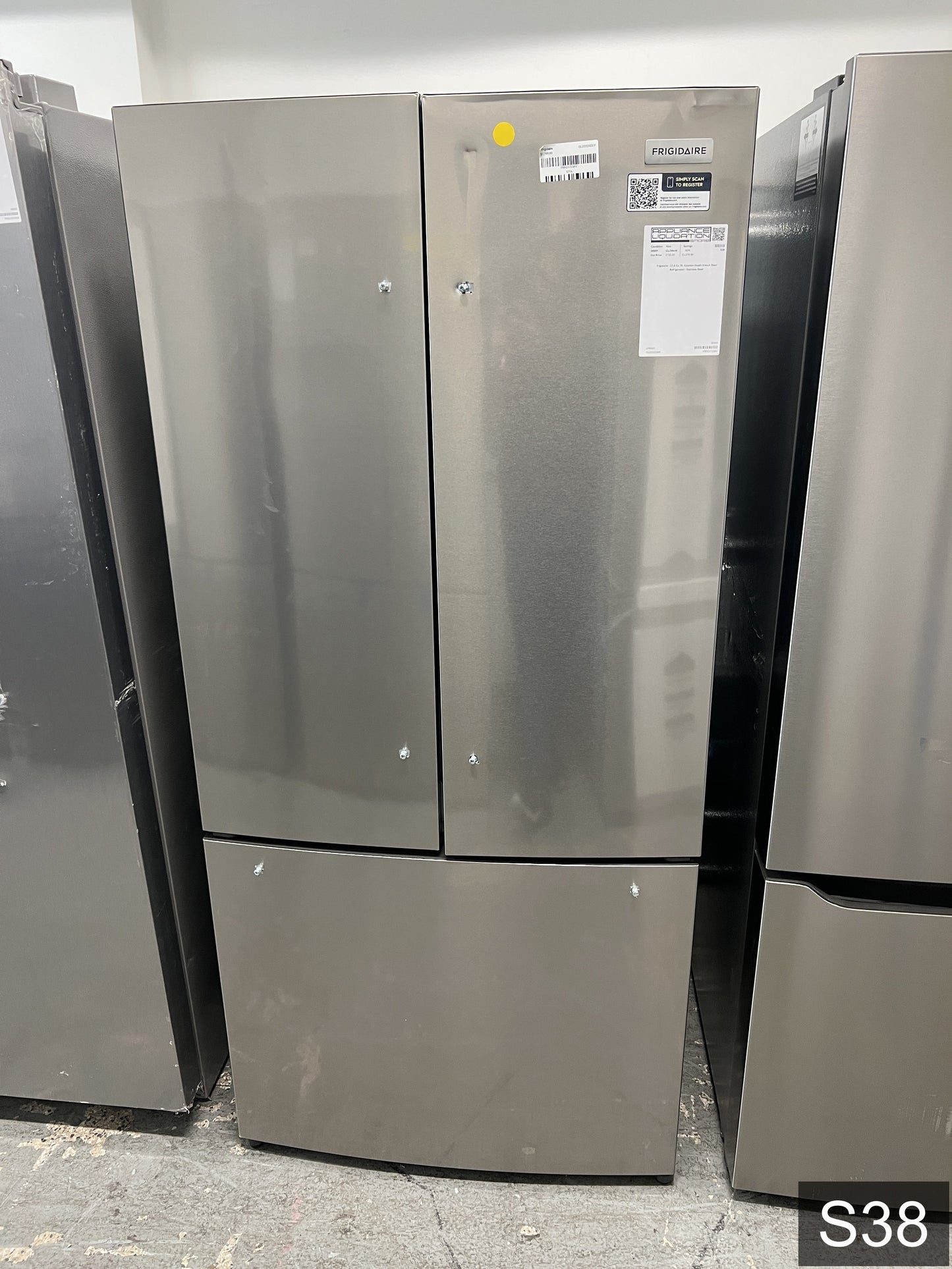 Frigidaire Counter-Depth 17.6-cu ft 3 -Door 31-in Wide French Door Refrigerator with Ice Maker ( Fingerprint-Resistant Stainless Look ) ENERGY STAR Certified