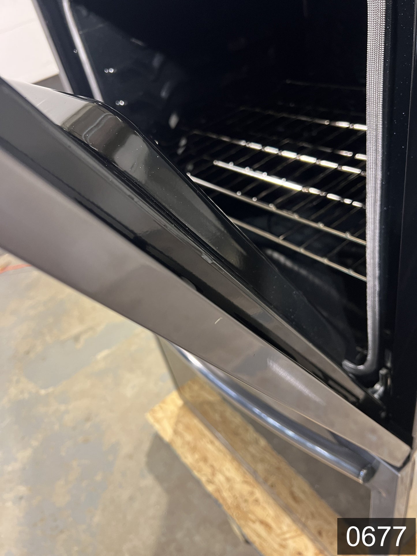 Frigidaire Gallery 27 inch Double Electric Wall Oven with Air Fry Self + Steam Cleaning ( Fingerprint Resistant Black Stainless Steel )