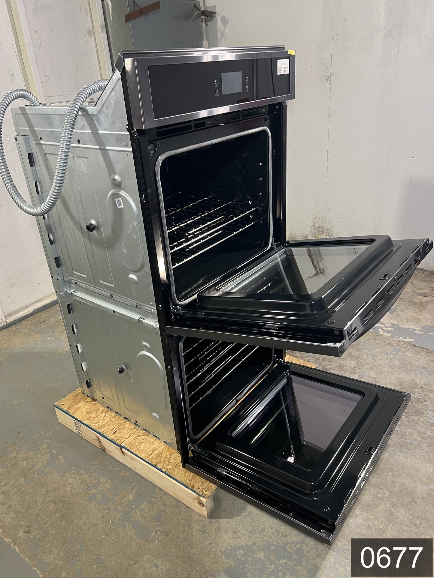 Frigidaire Gallery 27 inch Double Electric Wall Oven with Air Fry Self + Steam Cleaning ( Fingerprint Resistant Black Stainless Steel )