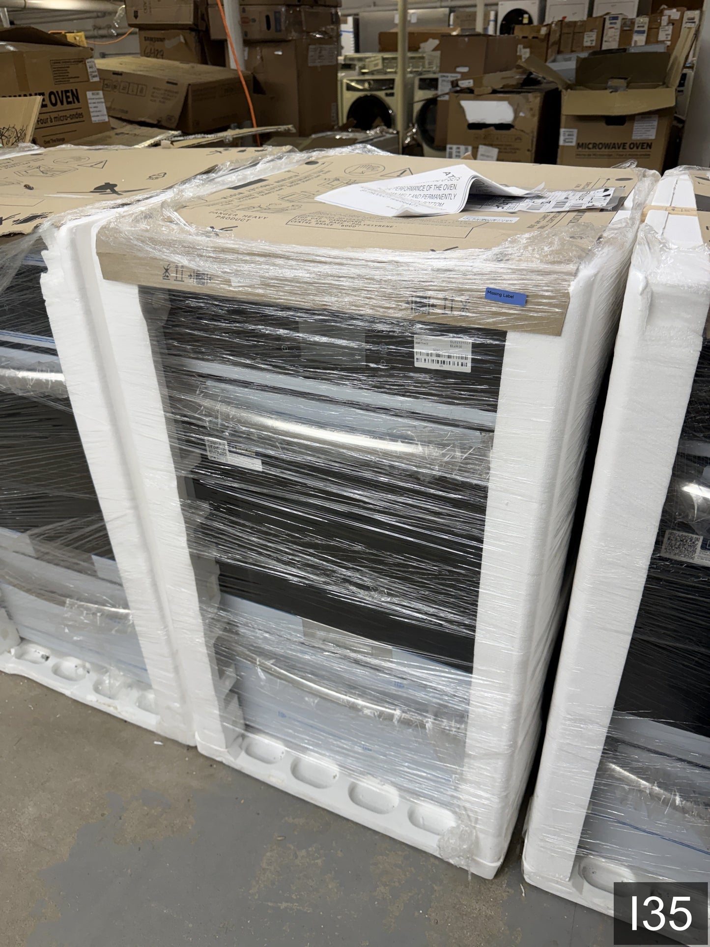 Frigidaire Gallery 24 inch Single Gas Wall Oven with Self and Steam Cleaning Air Fry and Single-fan ( Stainless Steel )