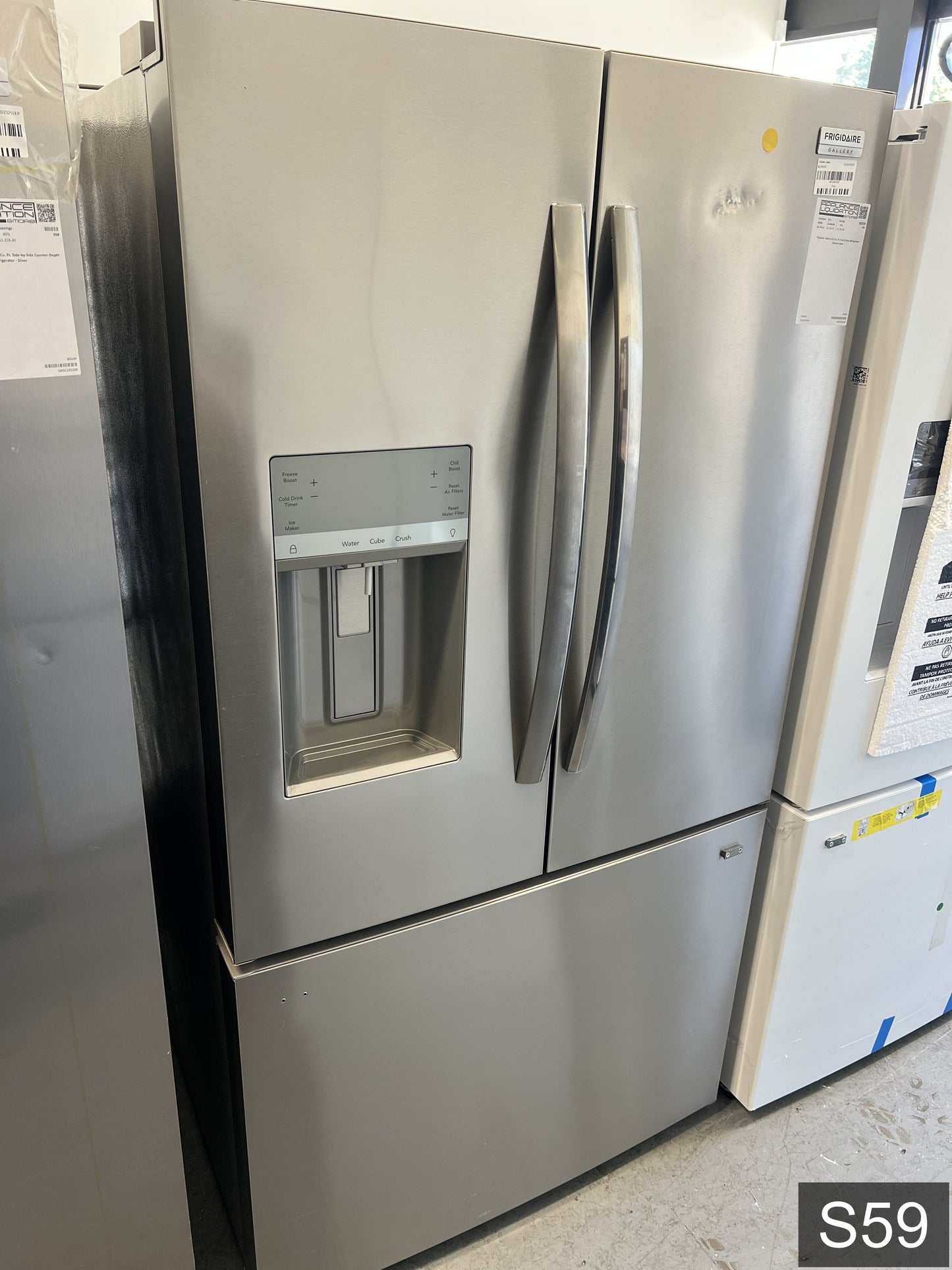 Frigidaire Gallery Standard-Depth 27.8-cu ft 3 -Door 36-in Wide French Door Refrigerator with Dual Ice Maker with Water and Ice Dispenser ( Fingerprint Resistant Stainless Steel ) ENERGY STAR Certified