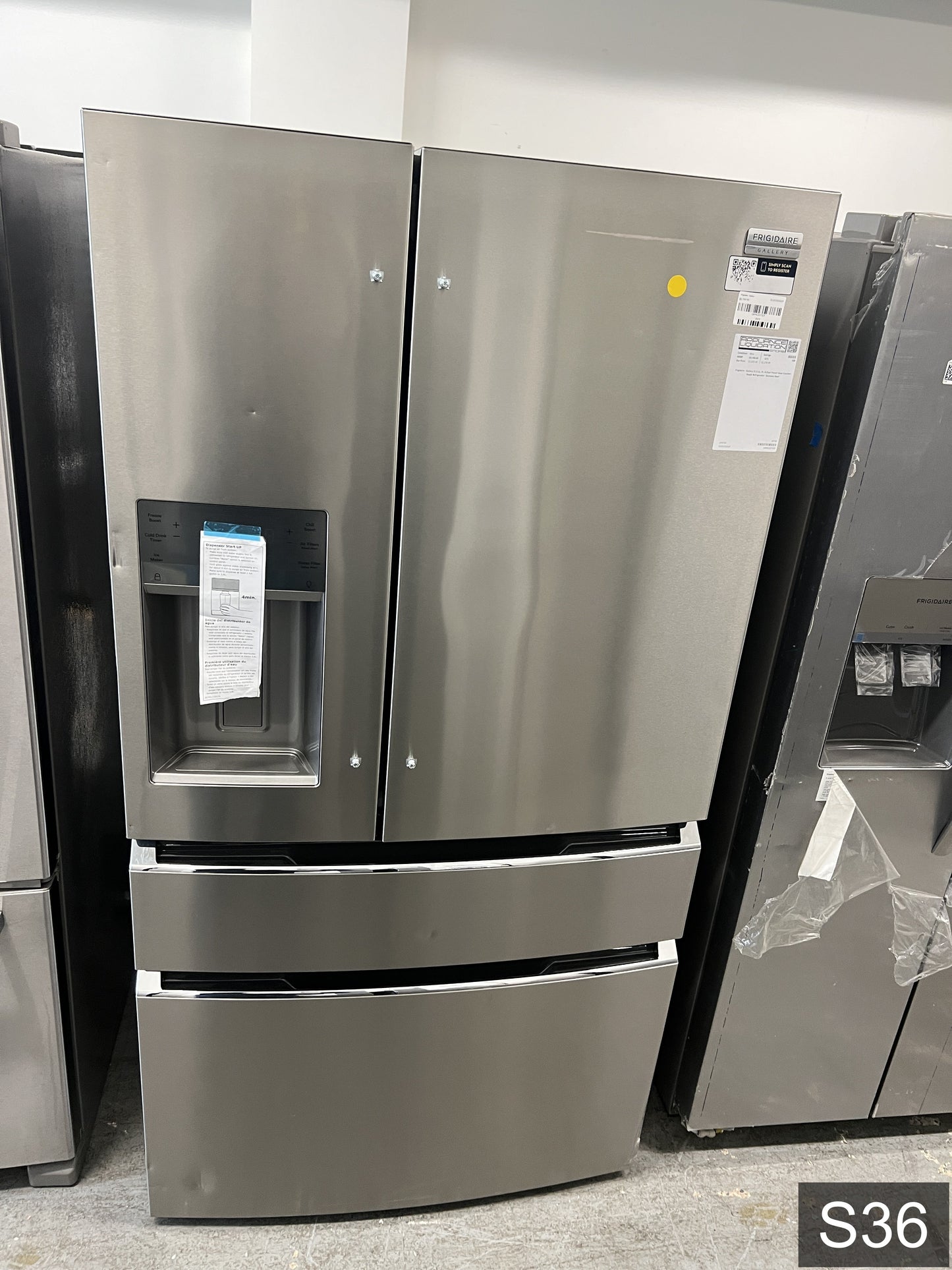 Frigidaire Counter-Depth 21.5-cu ft 4 -Door 36-in Wide French Door Refrigerator with Ice Maker with Water and Ice Dispenser ( Smudge-Proof Stainless Steel ) ENERGY STAR Certified