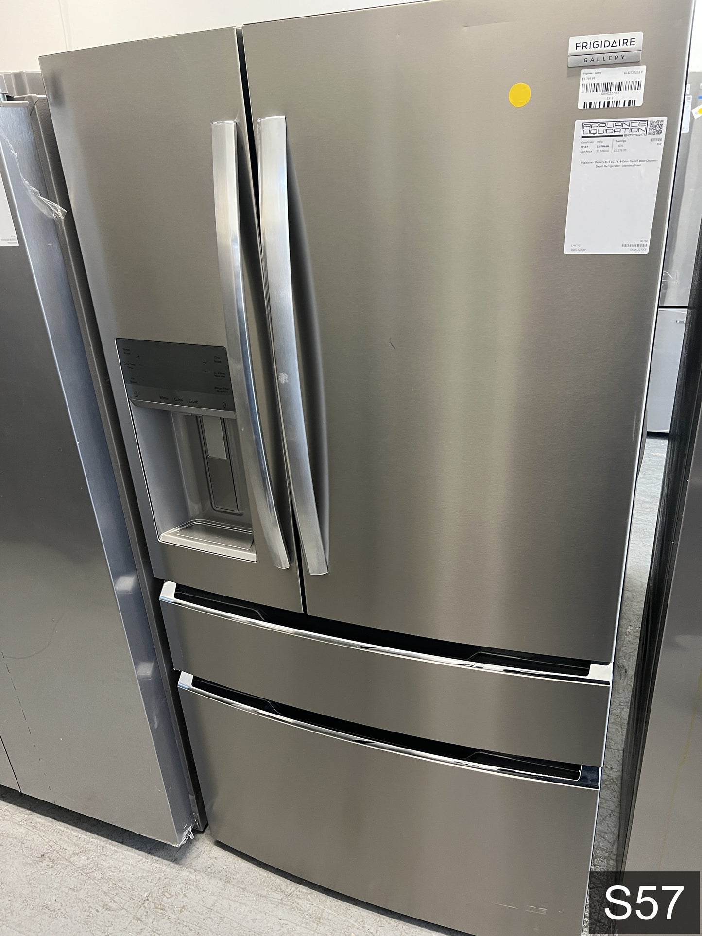 Frigidaire Counter-Depth 21.5-cu ft 4 -Door 36-in Wide French Door Refrigerator with Ice Maker with Water and Ice Dispenser ( Smudge-Proof Stainless Steel ) ENERGY STAR Certified