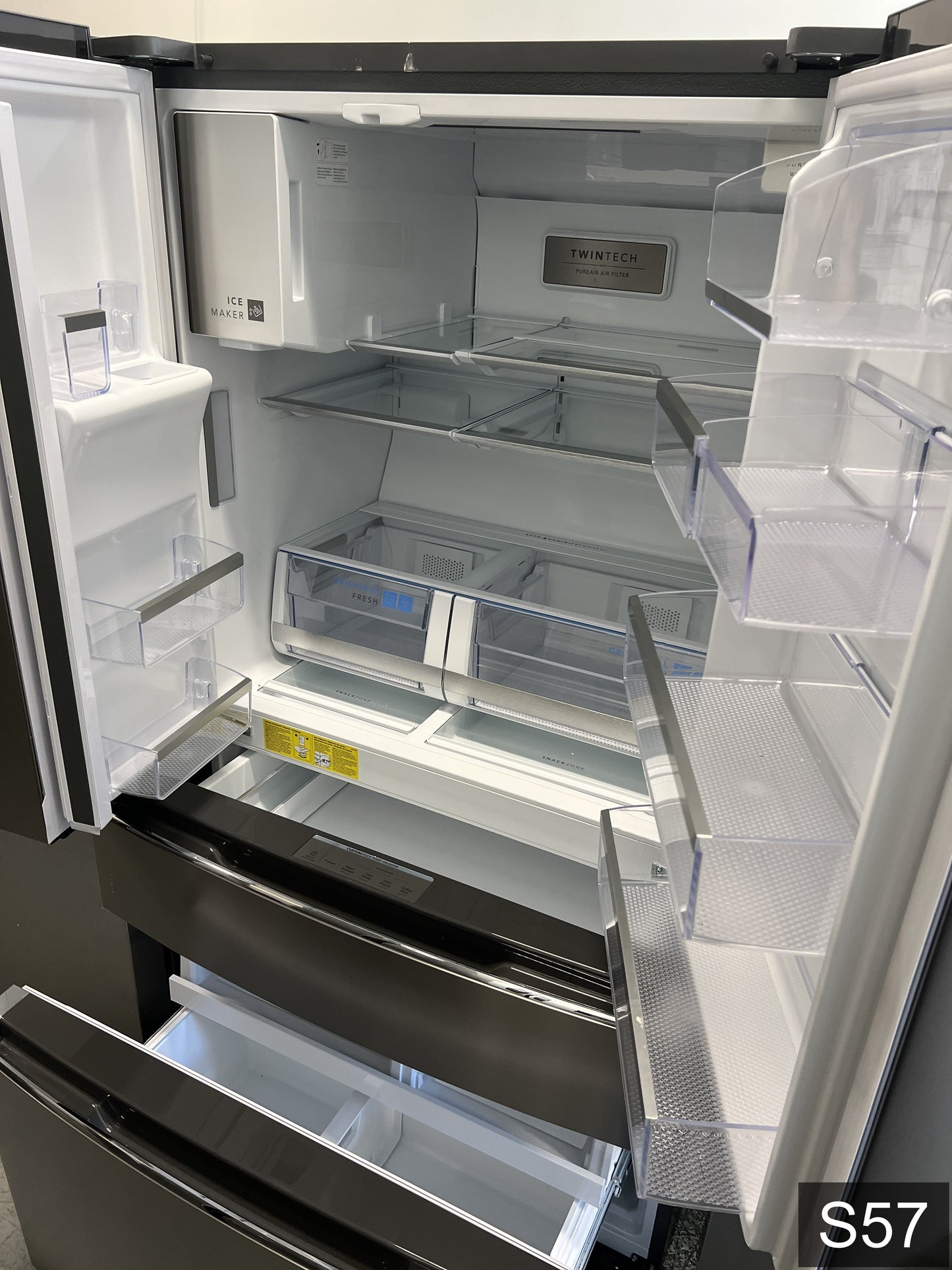 Frigidaire Counter-Depth 21.5-cu ft 4 -Door 36-in Wide French Door Refrigerator with Ice Maker with Water and Ice Dispenser ( Smudge-Proof Stainless Steel ) ENERGY STAR Certified