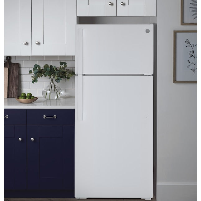 GE Garage-ready 21.9-cu ft Top-Freezer Refrigerator ( White ) Garage Ready