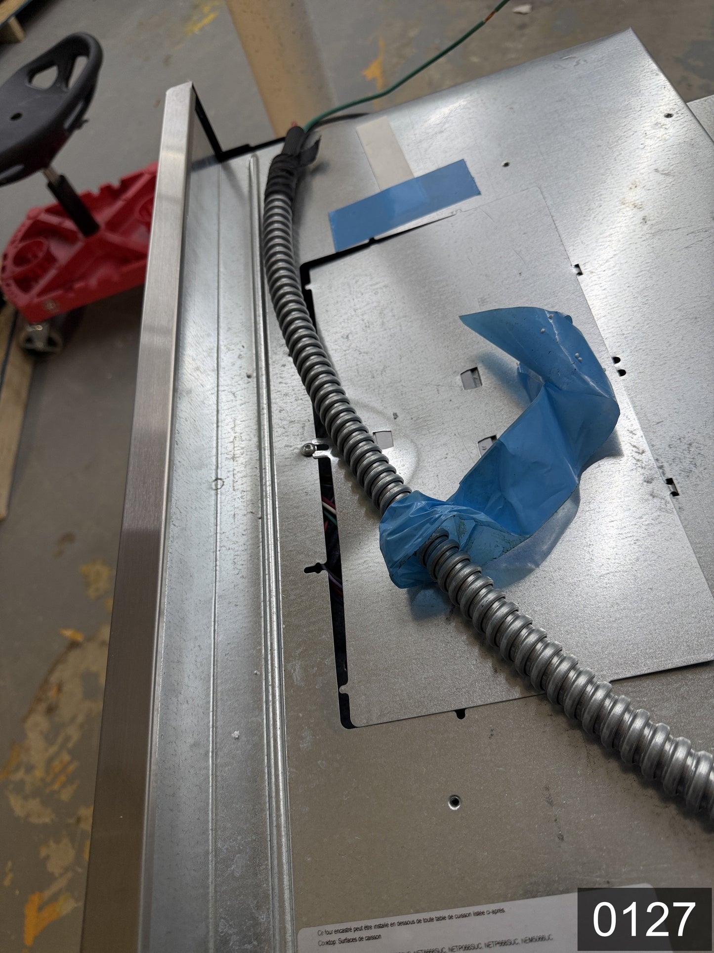 Bosch 800 Series 30 inch Single Electric Wall Oven True Convection and Self-cleaning ( Stainless Steel )