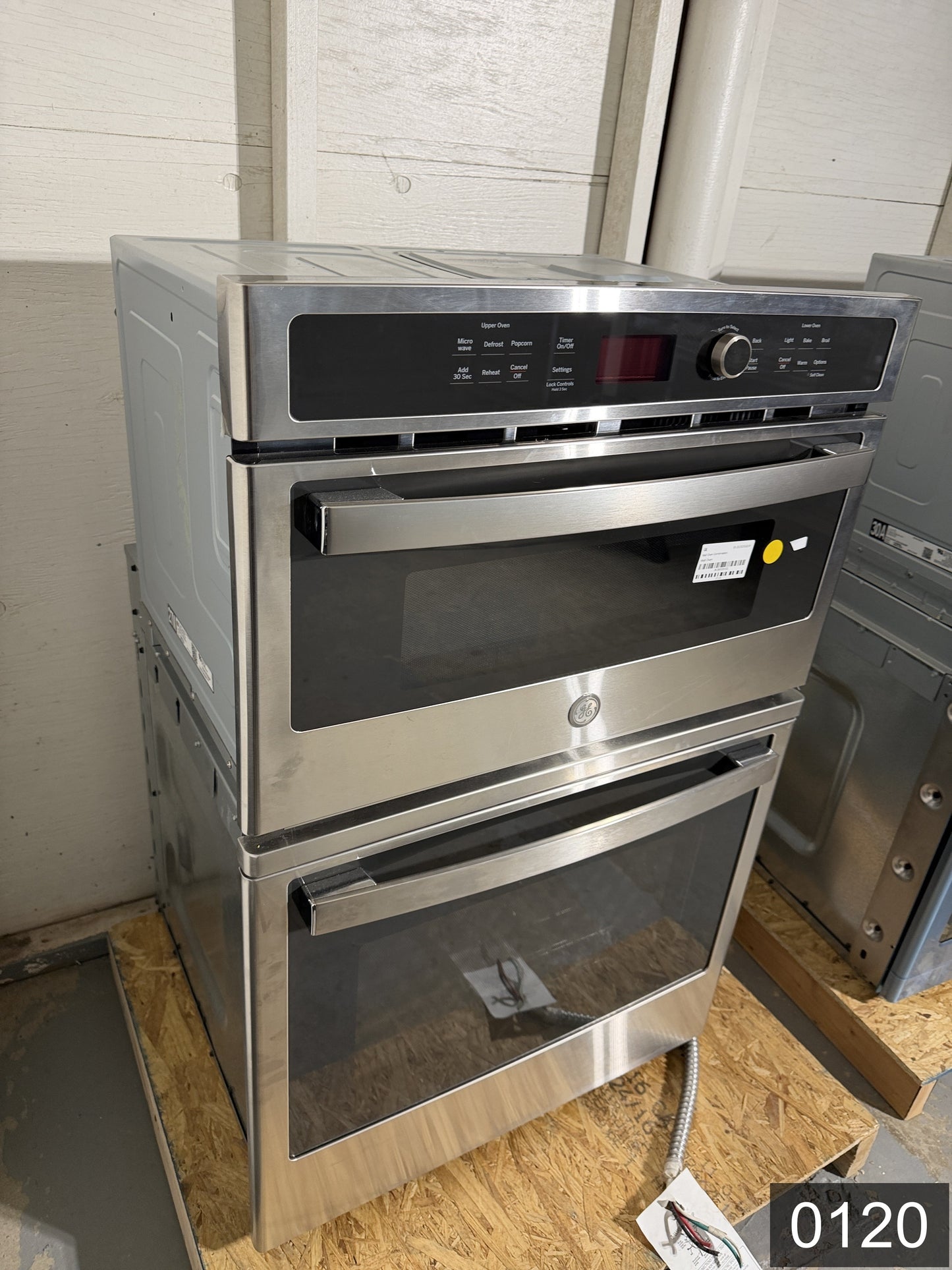 GE 27 inch Self-cleaning Microwave Wall Oven Combo ( Stainless steel )