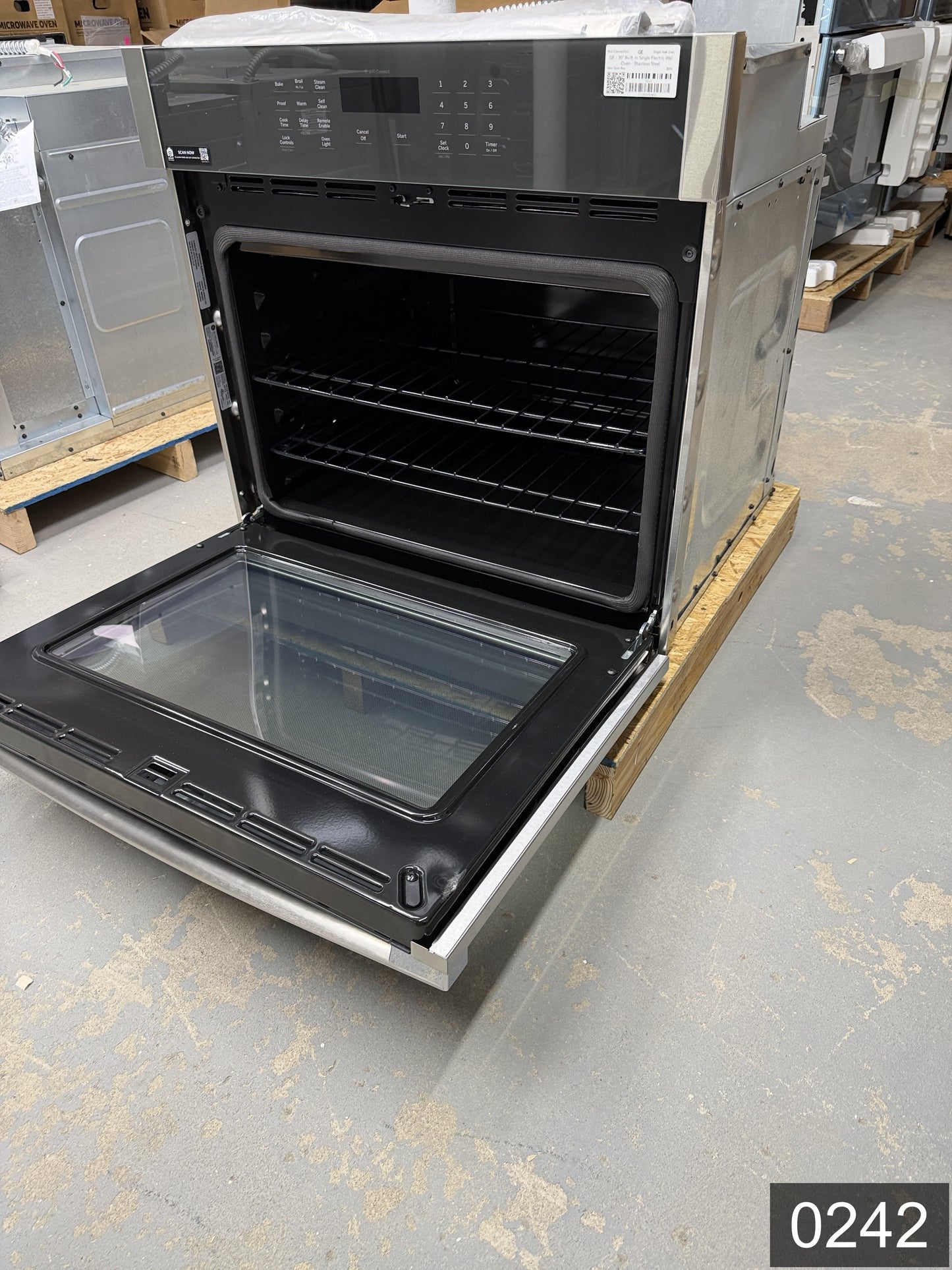 GE 30 inch Smart Compatible Single Electric Wall Oven Self + Steam Cleaning ( Stainless Steel )