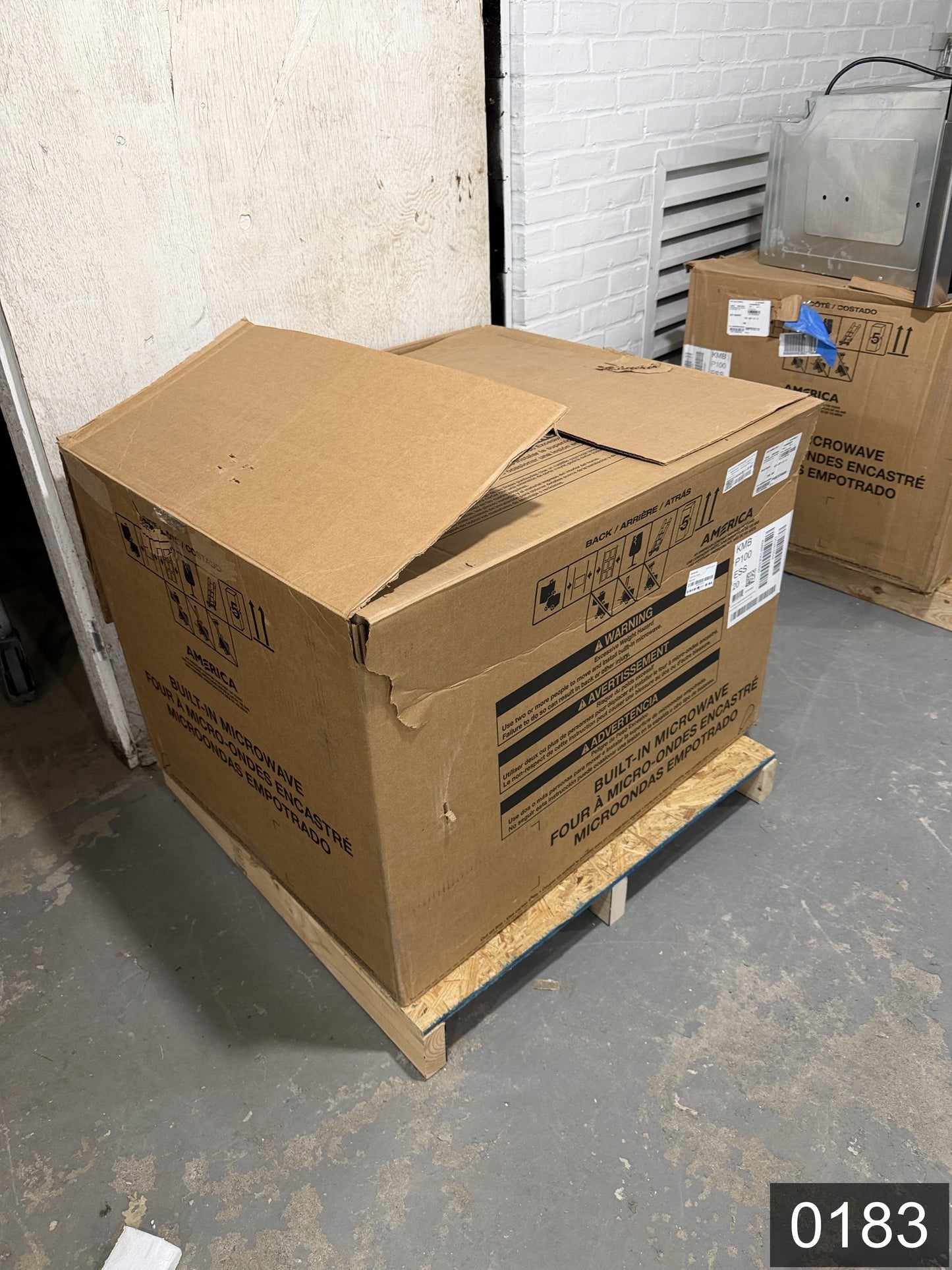 KitchenAid 1.4-cu ft 900 -Watt 29.75-in Built-In Microwave ( Stainless Steel )