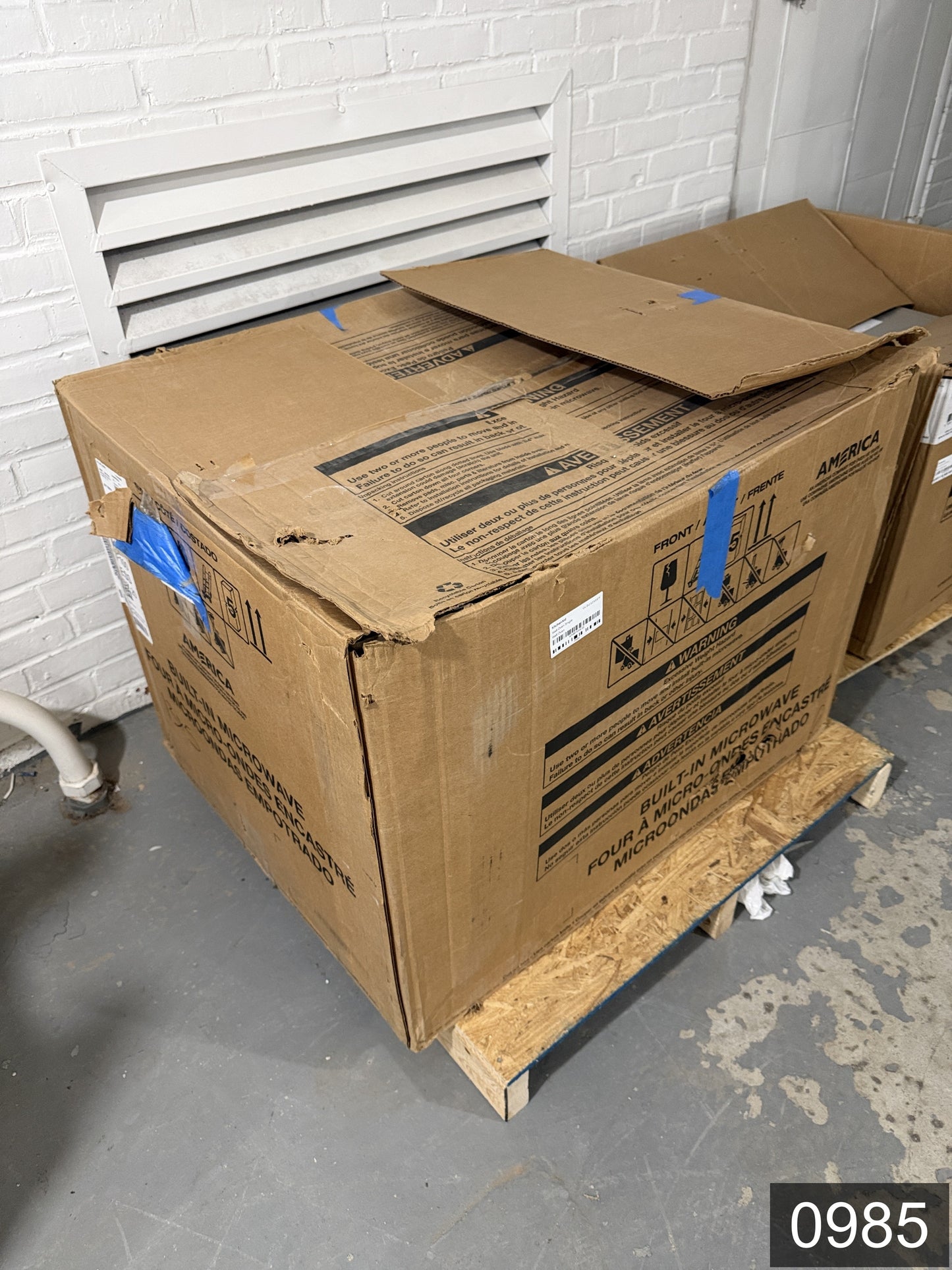 KitchenAid 1.4-cu ft 900 -Watt 29.75-in Built-In Microwave ( Stainless Steel )