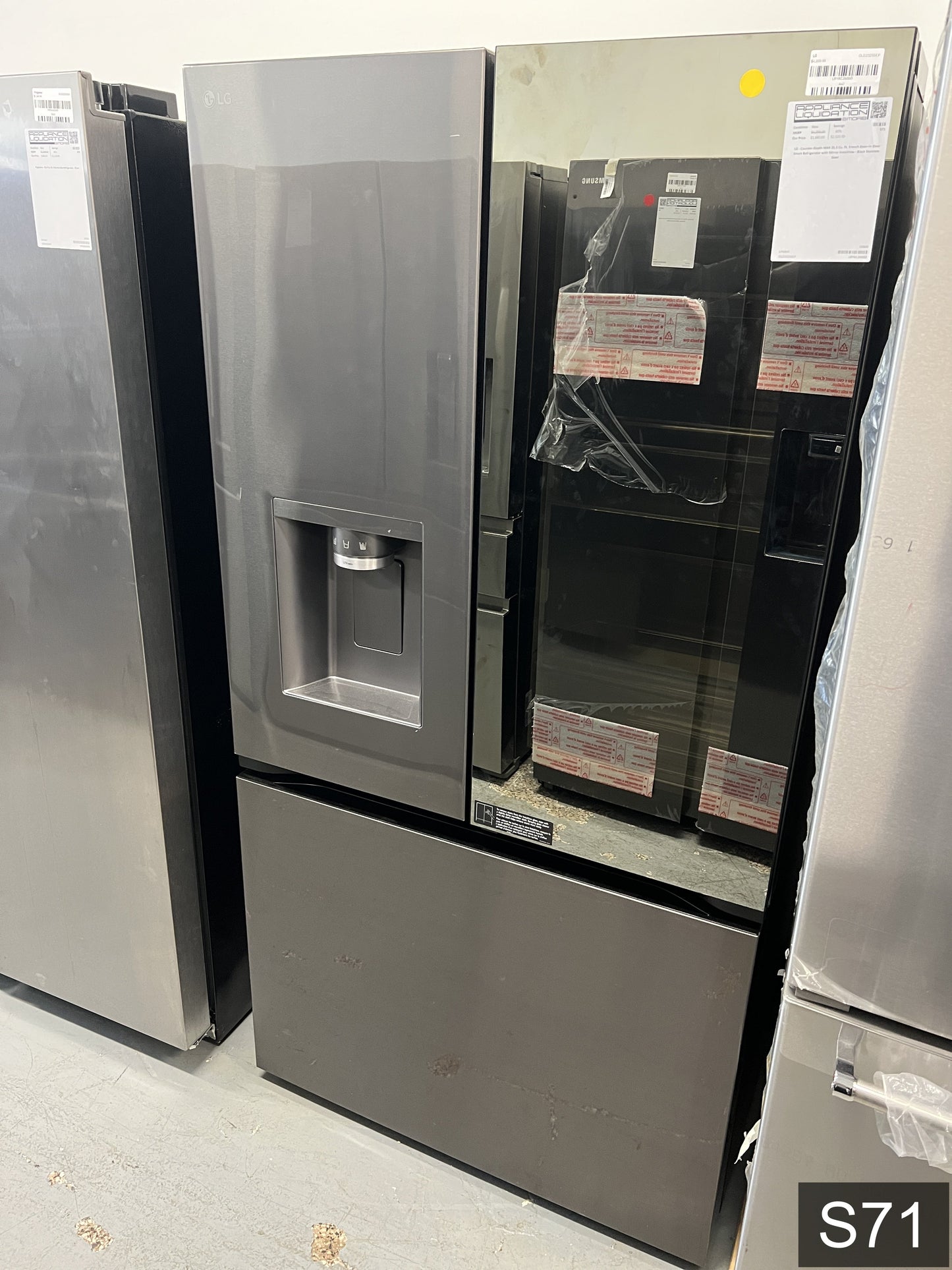 LG Counter-Depth InstaView 4 Types of Ice 25.5-cu ft 3 -Door 36-in Wide Smart Compatible French Door Refrigerator with Dual Ice Maker with Water and Ice Dispenser and Door within Door ( PrintProof Black Stainless Steel ) ENERGY STAR Certified