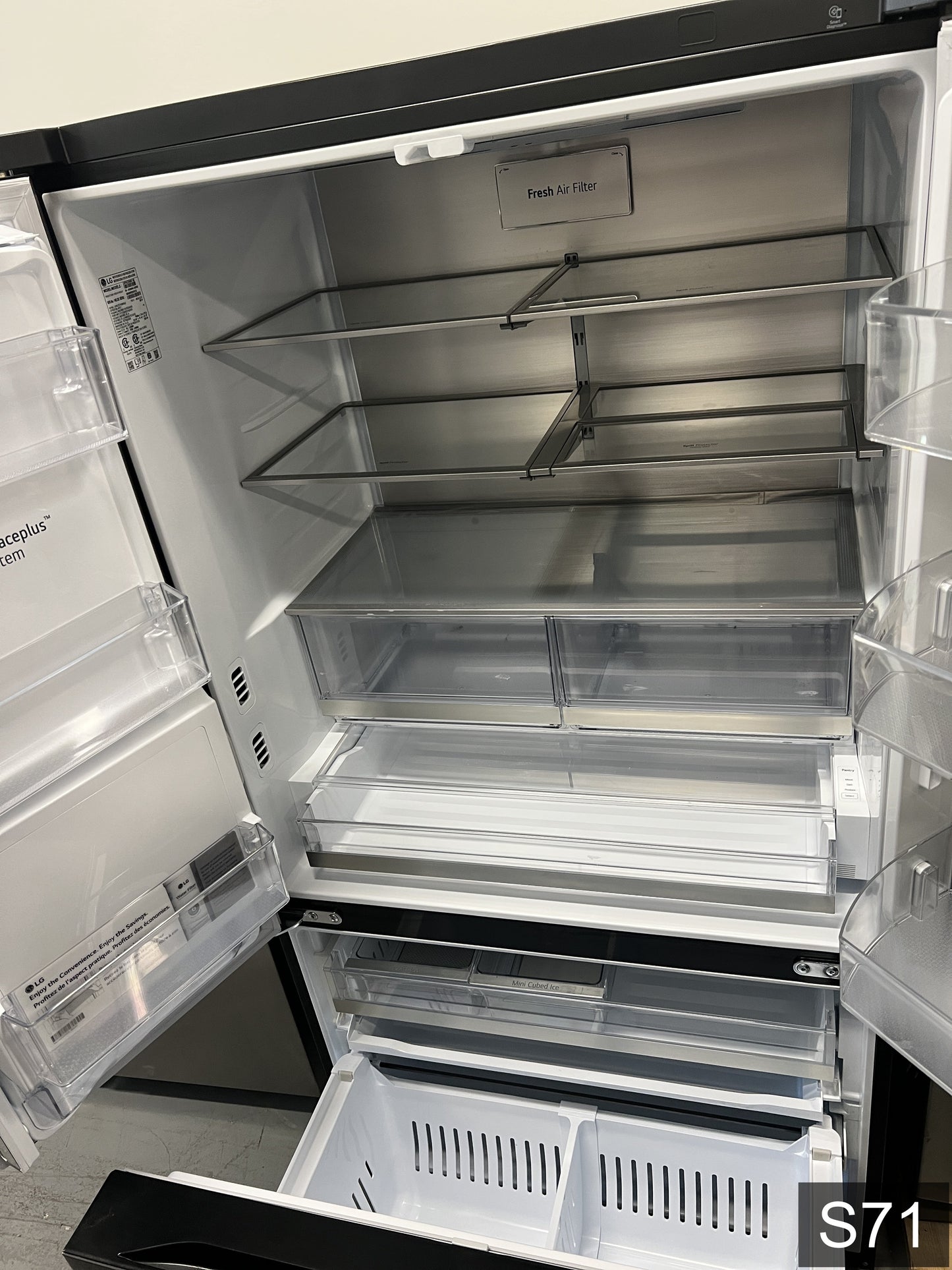 LG Counter-Depth InstaView 4 Types of Ice 25.5-cu ft 3 -Door 36-in Wide Smart Compatible French Door Refrigerator with Dual Ice Maker with Water and Ice Dispenser and Door within Door ( PrintProof Black Stainless Steel ) ENERGY STAR Certified