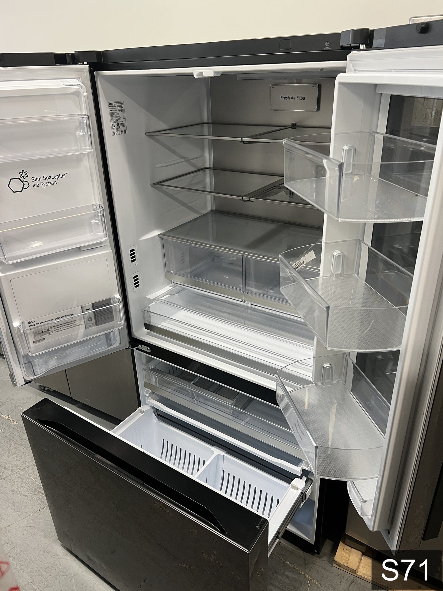 LG Counter-Depth InstaView 4 Types of Ice 25.5-cu ft 3 -Door 36-in Wide Smart Compatible French Door Refrigerator with Dual Ice Maker with Water and Ice Dispenser and Door within Door ( PrintProof Black Stainless Steel ) ENERGY STAR Certified