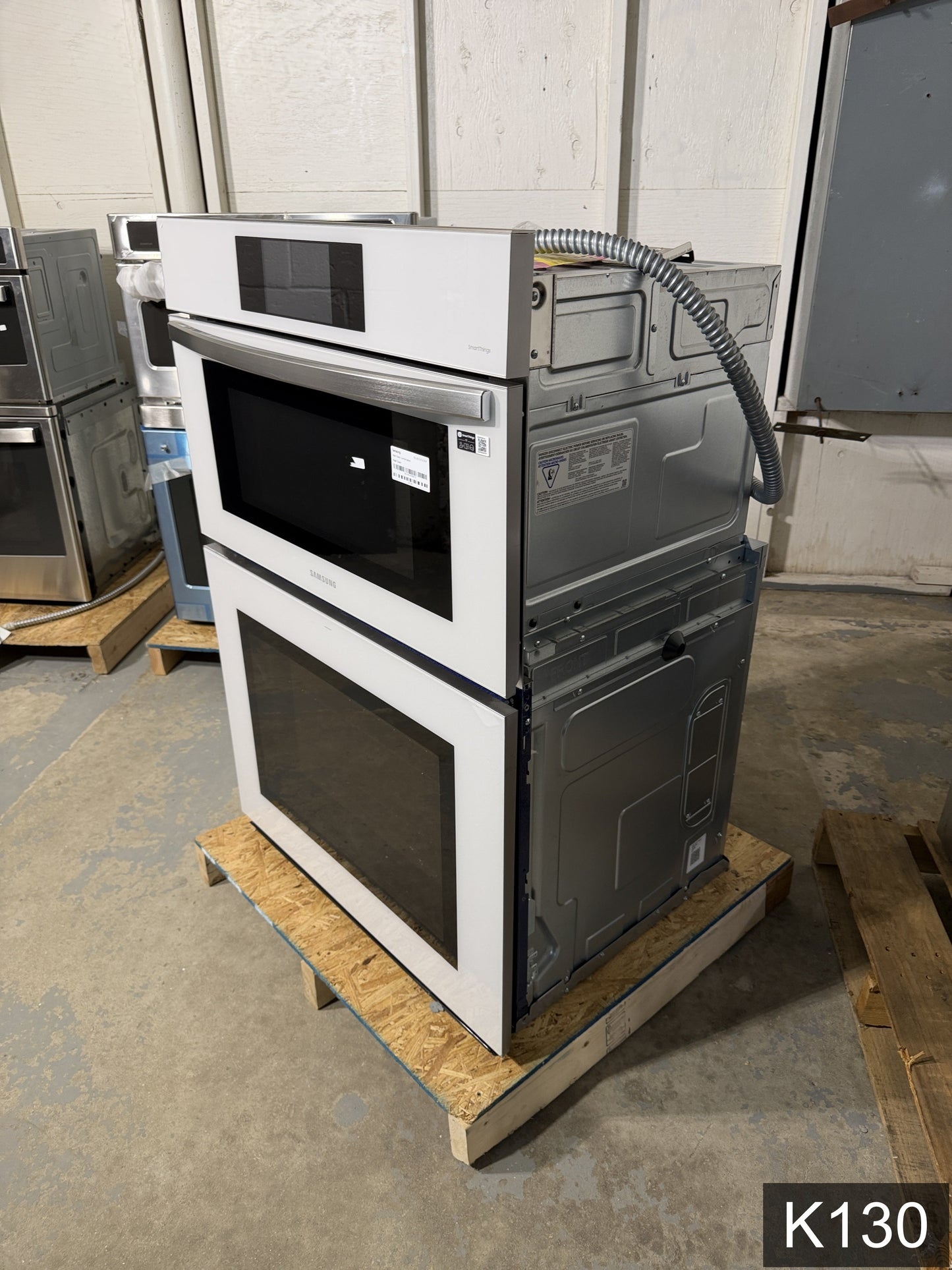 Samsung Bespoke 30 inch Self + Steam Cleaning Air Fry Smart Compatible Microwave Wall Oven Combo ( White Glass )