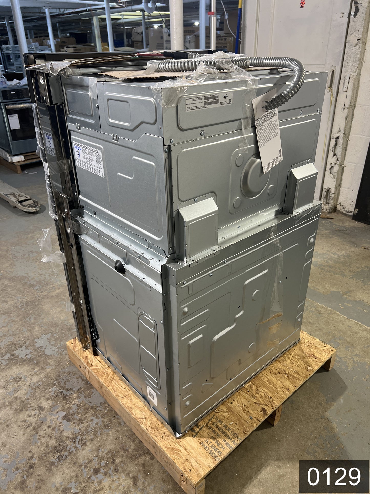 Samsung 30 inch Self + Steam Cleaning Air Fry Smart Compatible Microwave Wall Oven Combo ( Stainless Steel )