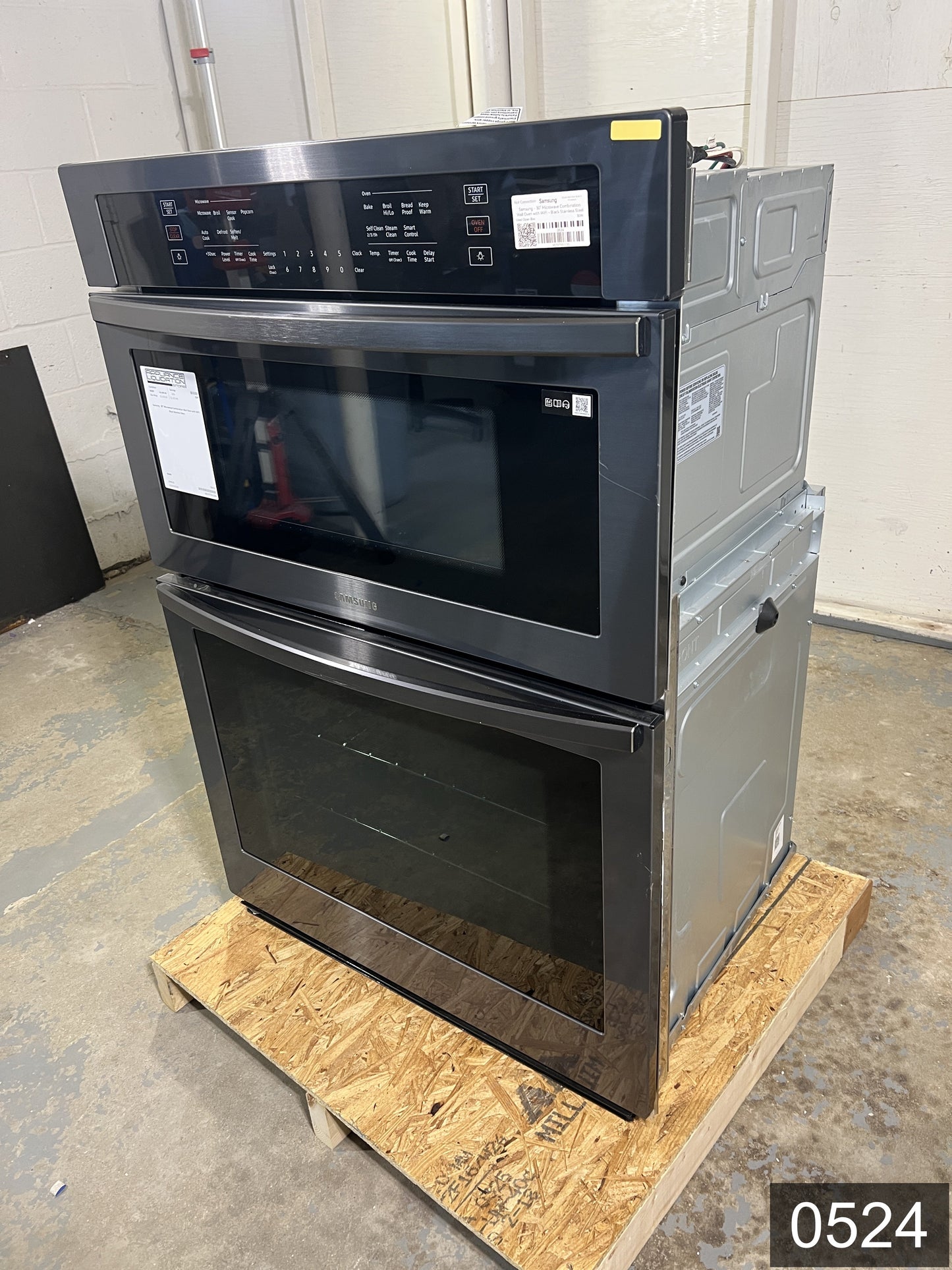 Samsung 30 inch Self + Steam Cleaning Smart Compatible Microwave Wall Oven Combo ( Fingerprint Resistant Black Stainless Steel )