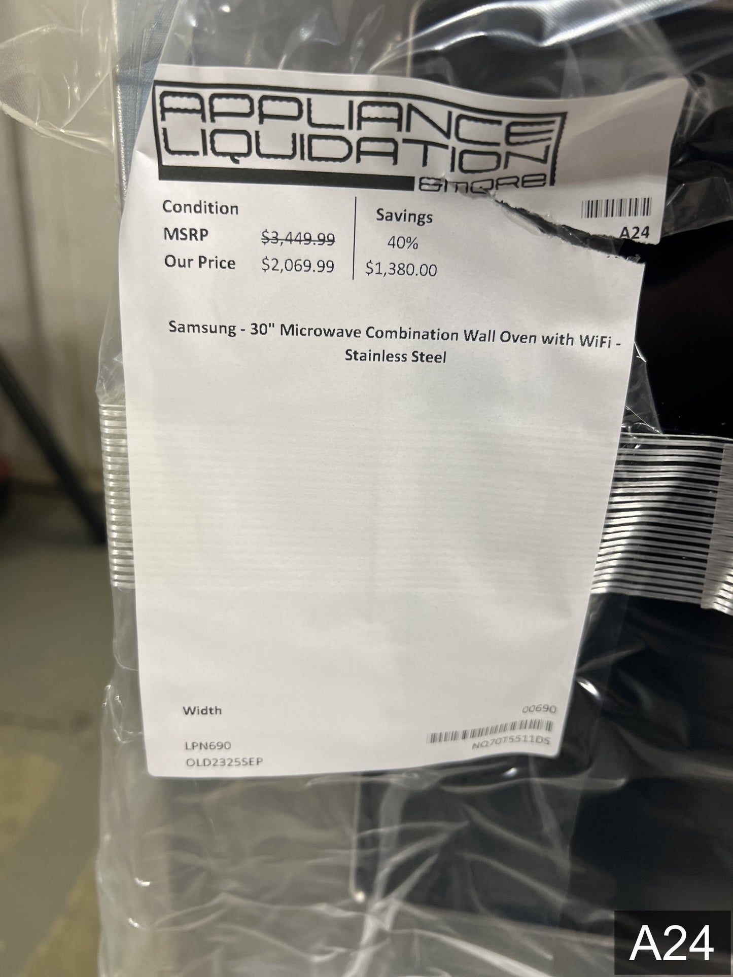 Samsung 30 inch Self + Steam Cleaning Smart Compatible Microwave Wall Oven Combo ( Stainless Steel )