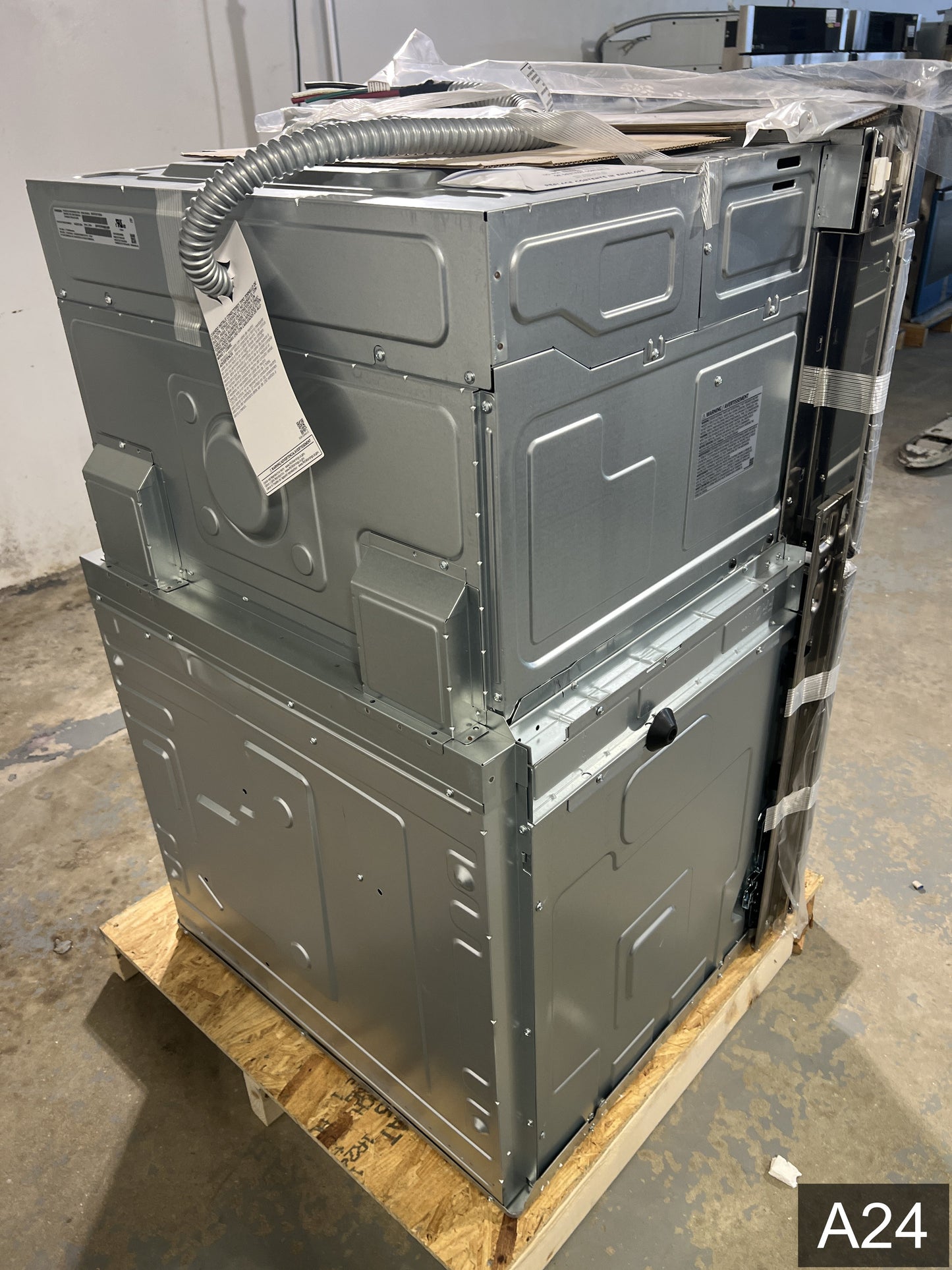 Samsung 30 inch Self + Steam Cleaning Smart Compatible Microwave Wall Oven Combo ( Stainless Steel )