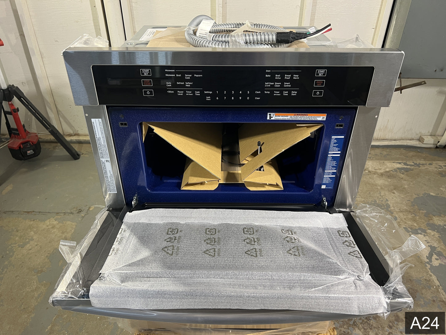 Samsung 30 inch Self + Steam Cleaning Smart Compatible Microwave Wall Oven Combo ( Stainless Steel )