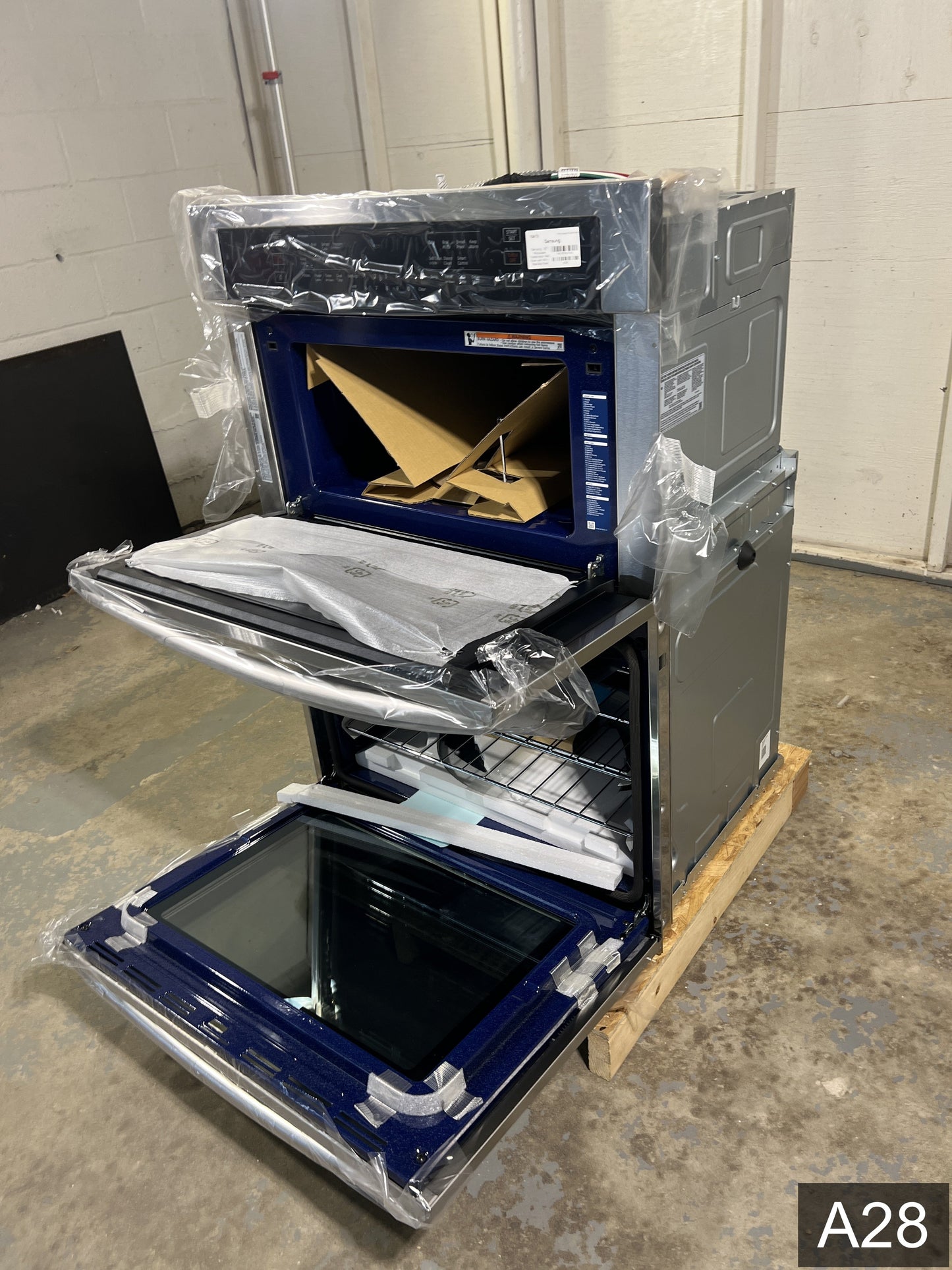 Samsung 30 inch Self + Steam Cleaning Smart Compatible Microwave Wall Oven Combo ( Stainless Steel )