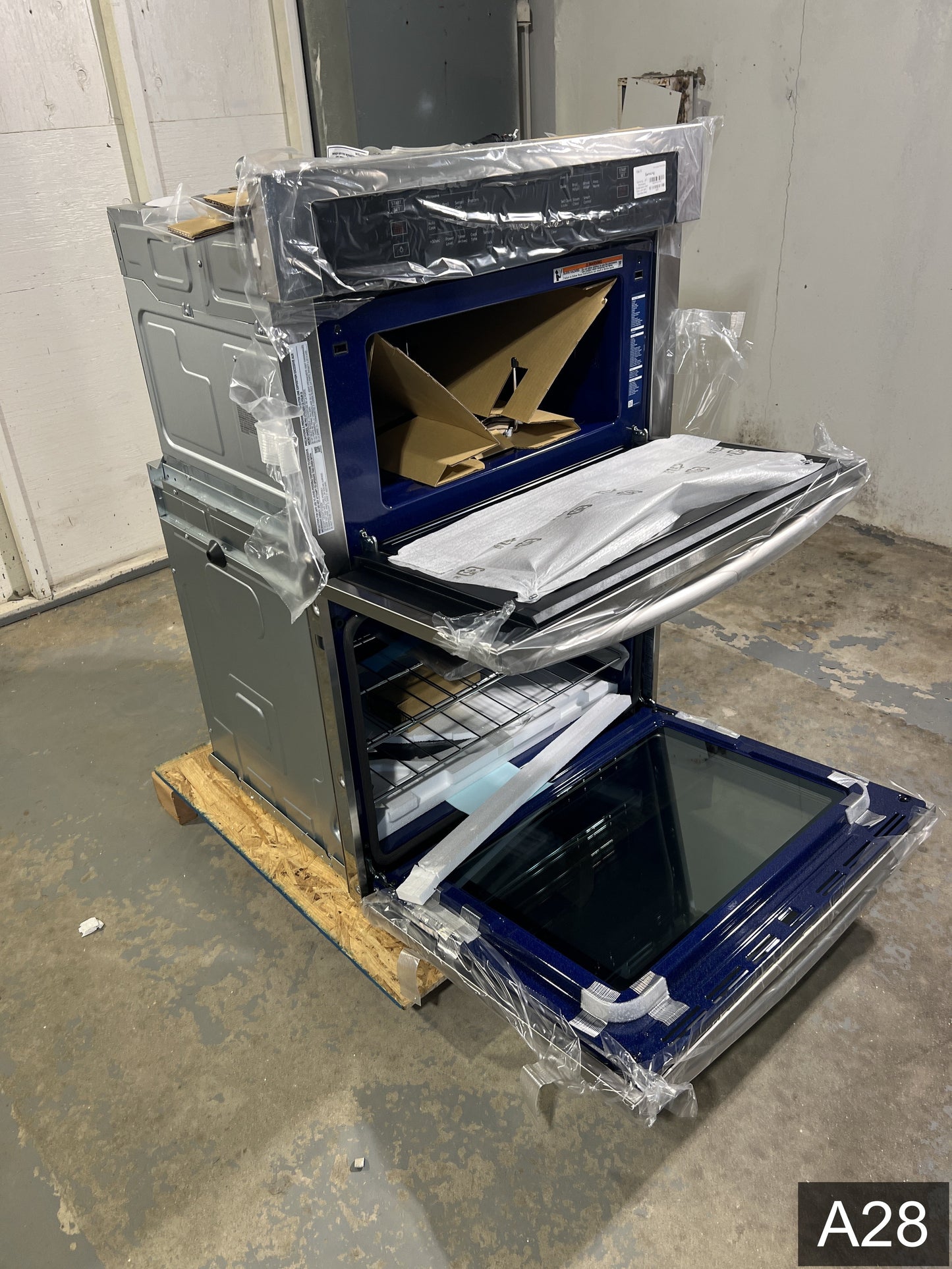 Samsung 30 inch Self + Steam Cleaning Smart Compatible Microwave Wall Oven Combo ( Stainless Steel )