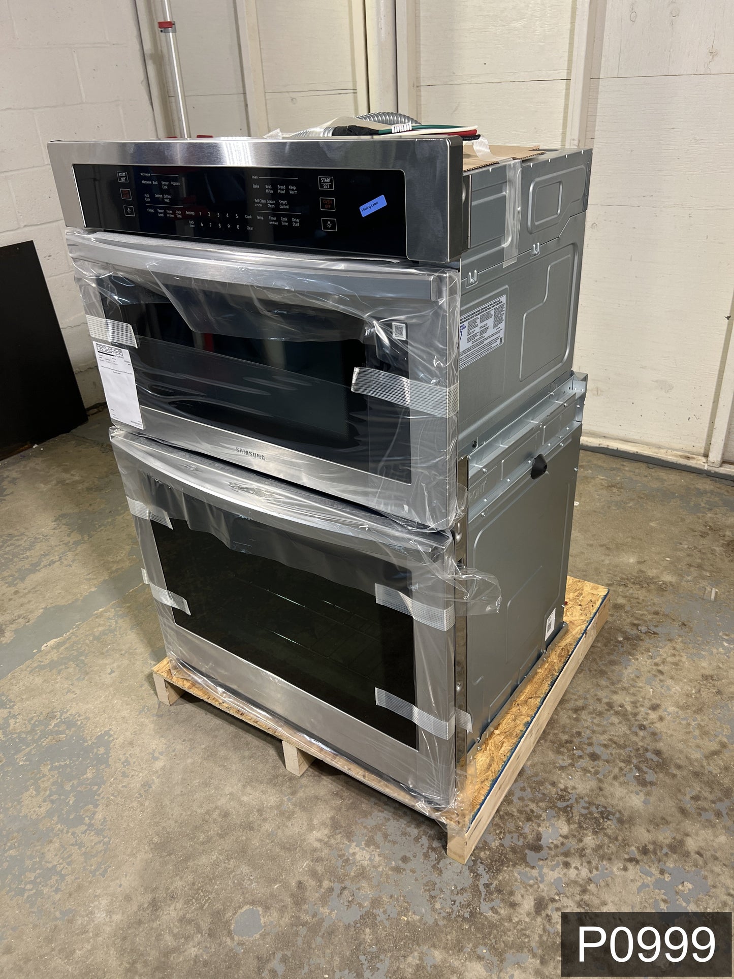 Samsung 30 inch Self + Steam Cleaning Smart Compatible Microwave Wall Oven Combo ( Stainless Steel )