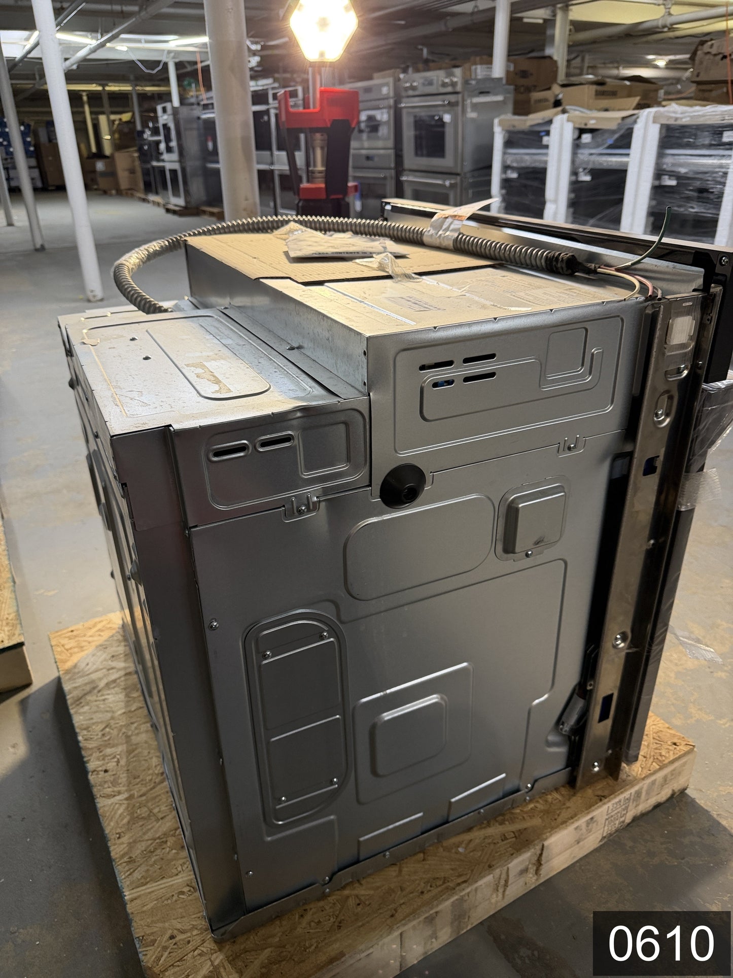 Samsung Steam Cook with Flex Duo 30 inch Single Electric Wall Oven True Convection and Self-cleaning ( Fingerprint Resistant Black Stainless Steel )