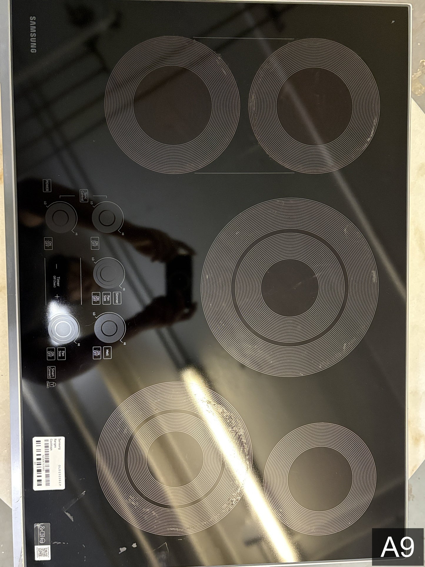 Samsung Premium Plus 30-in 5 burners Smooth surface Stainless steel Smart Compatible Electric Cooktop