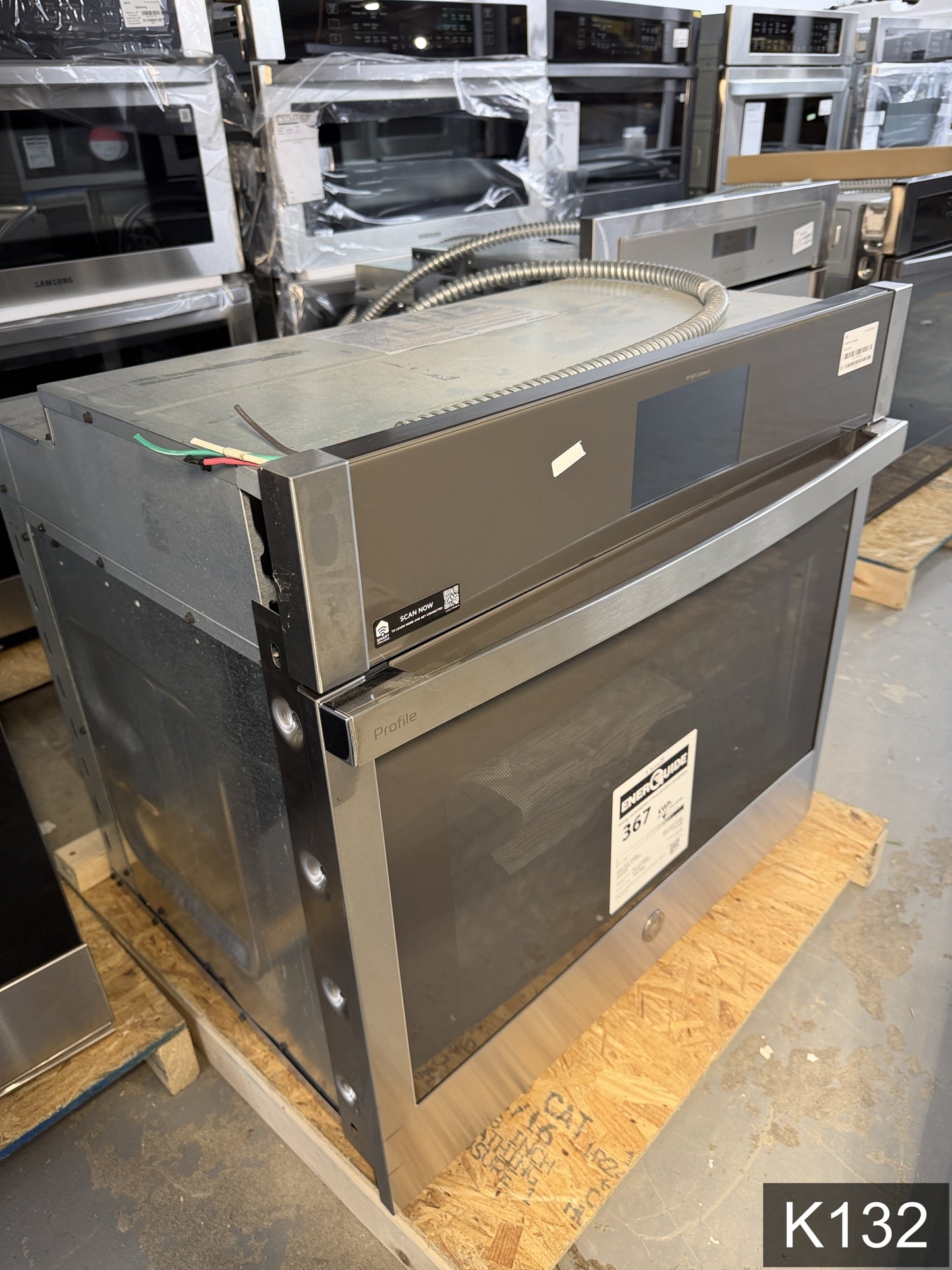 GE Profile 30 inch Smart Compatible Single Electric Wall Oven with Air Fry True Convection and Self + Steam Cleaning ( Stainless Steel )