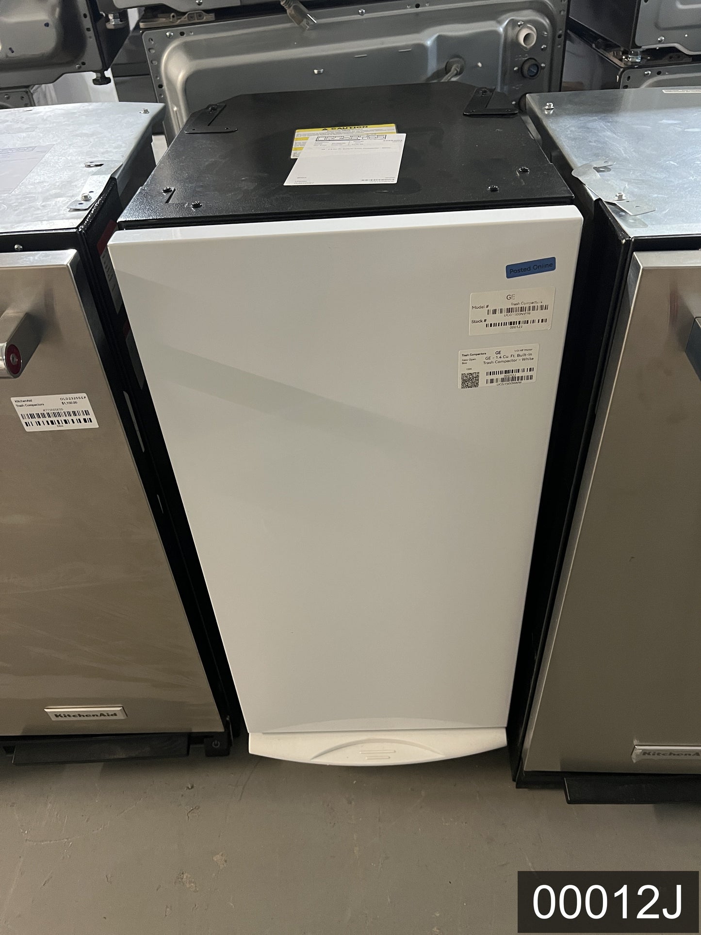 GE 14.875-in White Built-in Trash Compactor