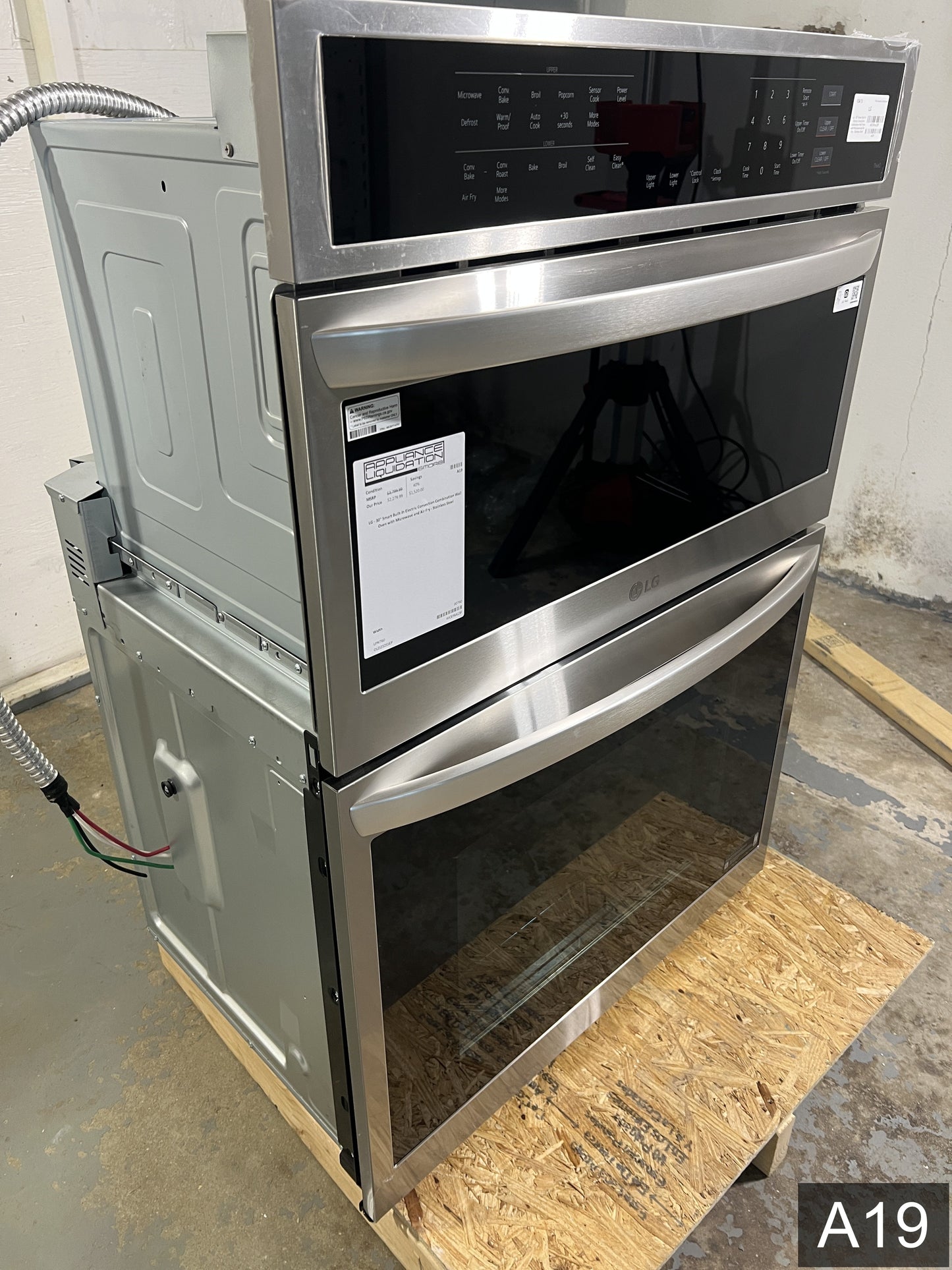 LG 30 inch Self-cleaning Air Fry Smart Compatible Microwave Wall Oven Combo ( PrintProof Stainless Steel )