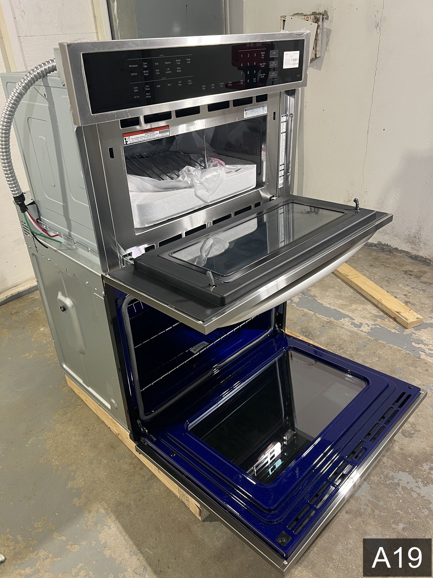 LG 30 inch Self-cleaning Air Fry Smart Compatible Microwave Wall Oven Combo ( PrintProof Stainless Steel )