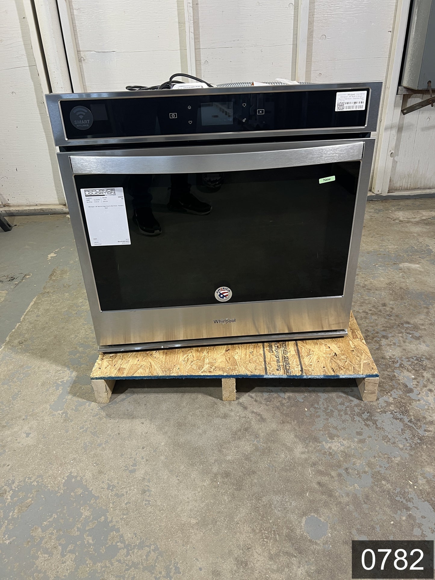 Whirlpool Smart 30 inch Smart Compatible Single Electric Wall Oven Self-cleaning ( Stainless steel )