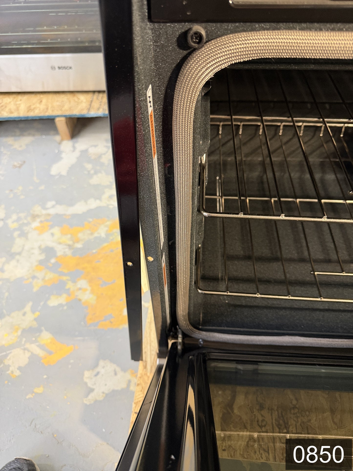 Whirlpool Smart 30 inch Smart Compatible Single Electric Wall Oven Self-cleaning ( Stainless steel )