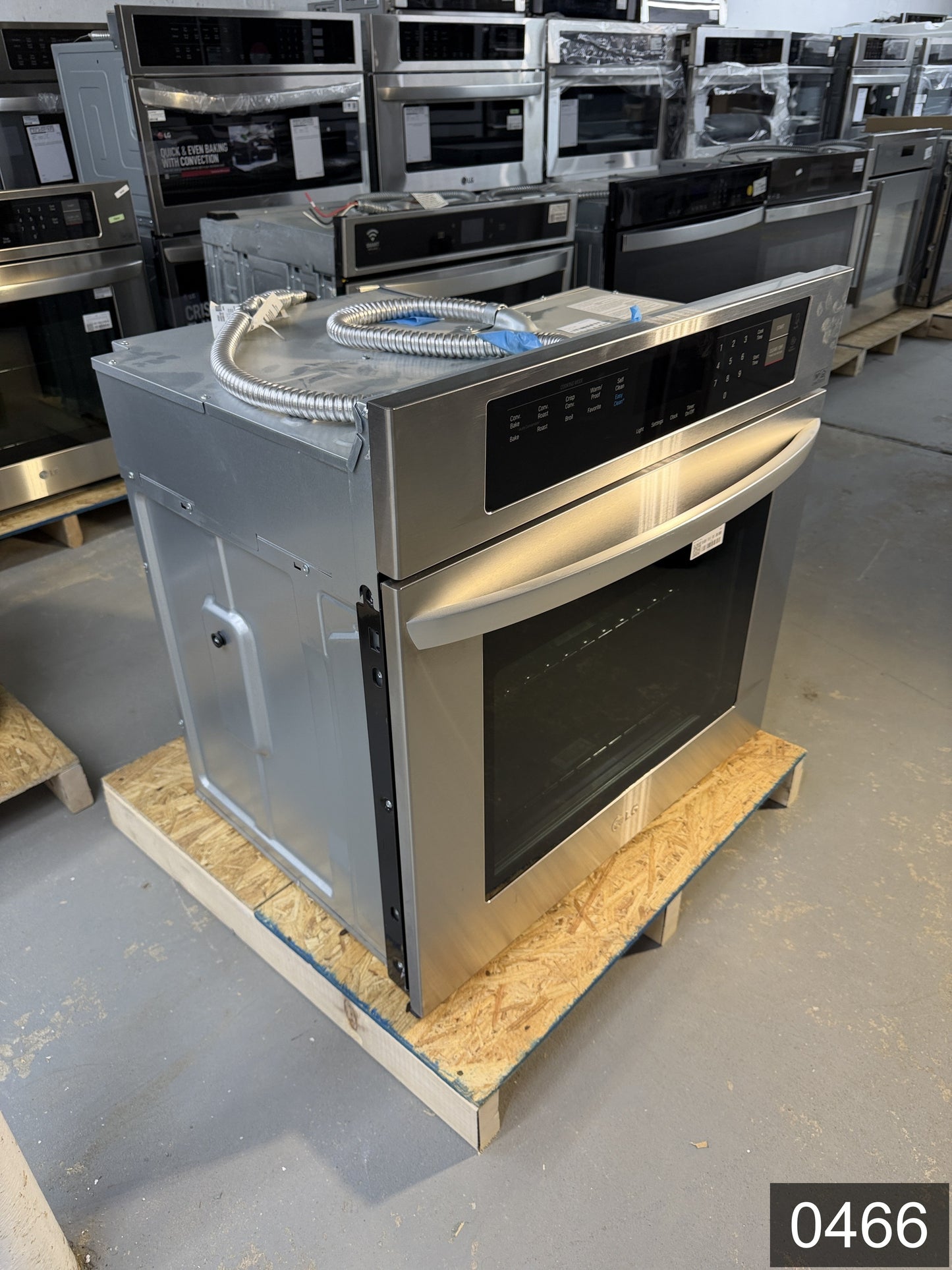 LG 30 inch Smart Compatible Single Electric Wall Oven with Air Fry Single-fan and Self-cleaning ( Printproof Stainless Steel )